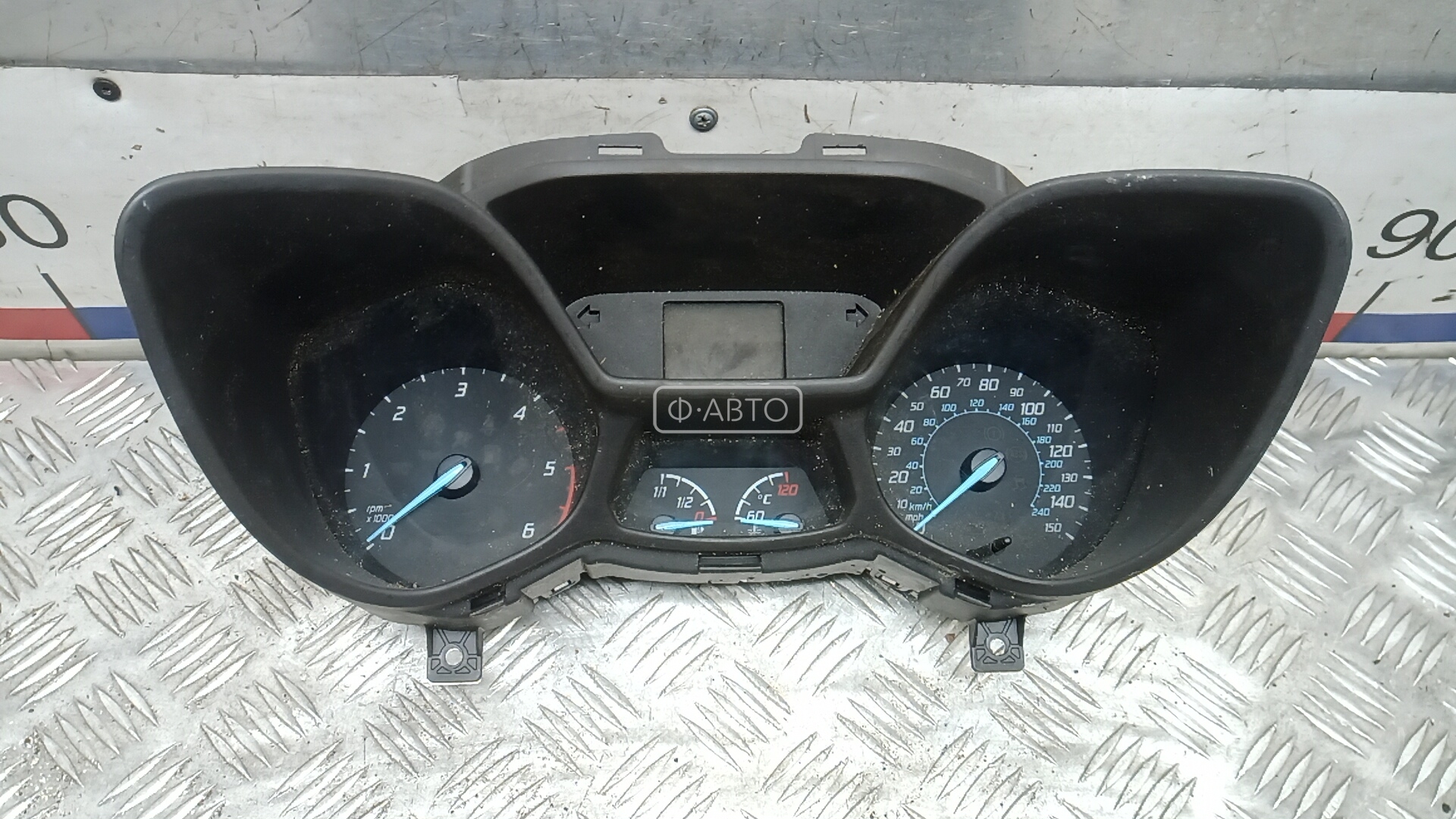 Щиток приборов