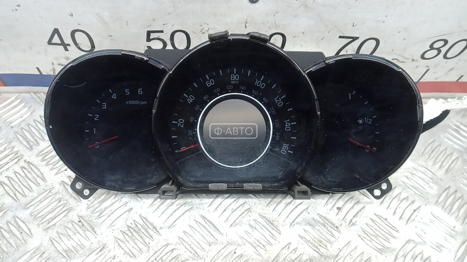 Щиток приборов