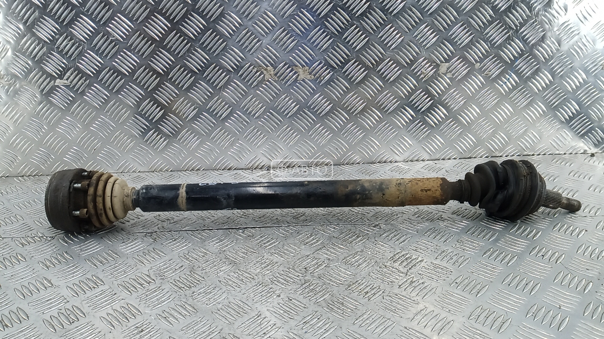 Привод передний правый