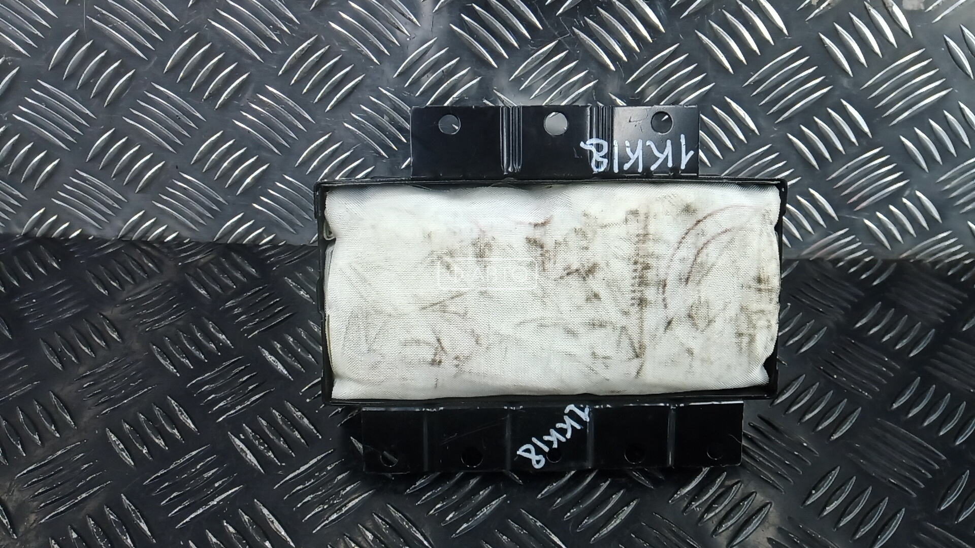 Подушка безопасности пассажира