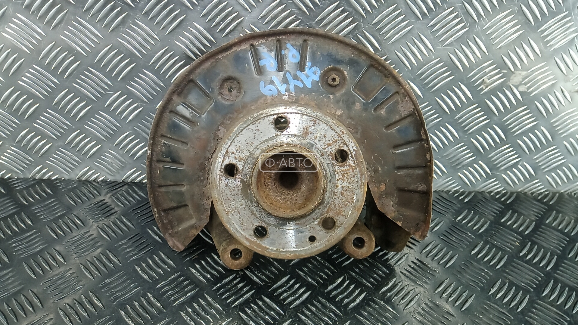 Ступица передняя правая