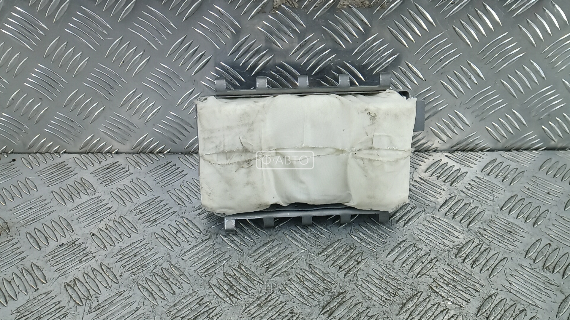 Подушка безопасности пассажира