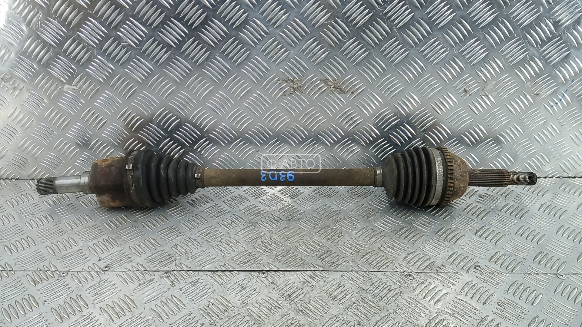 Привод передний левый