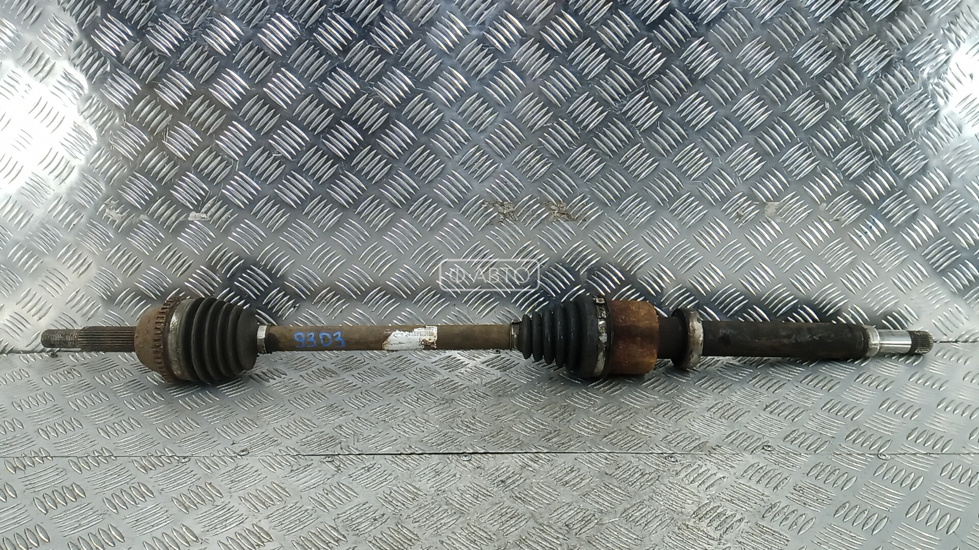 Привод передний правый