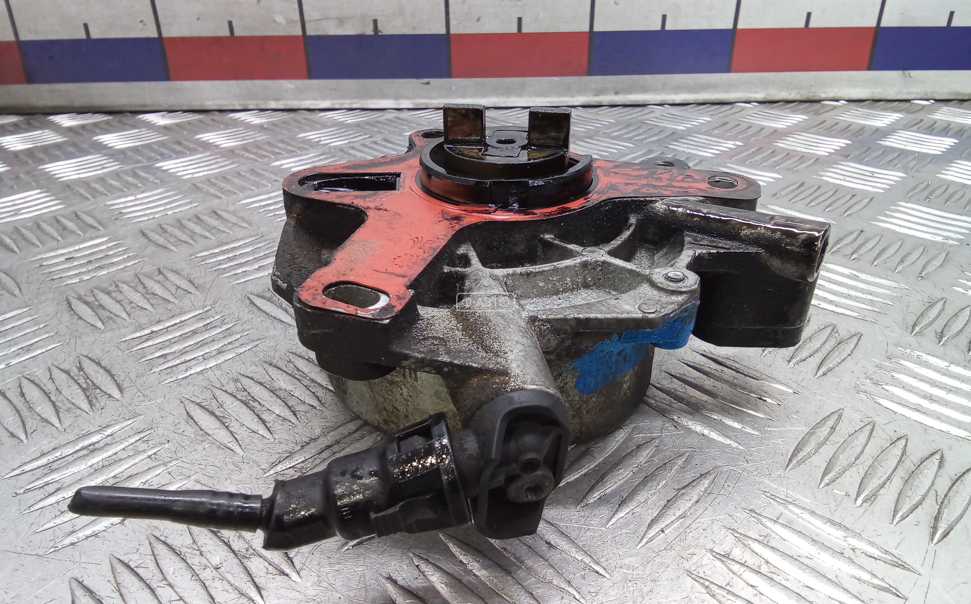 Насос вакуумный