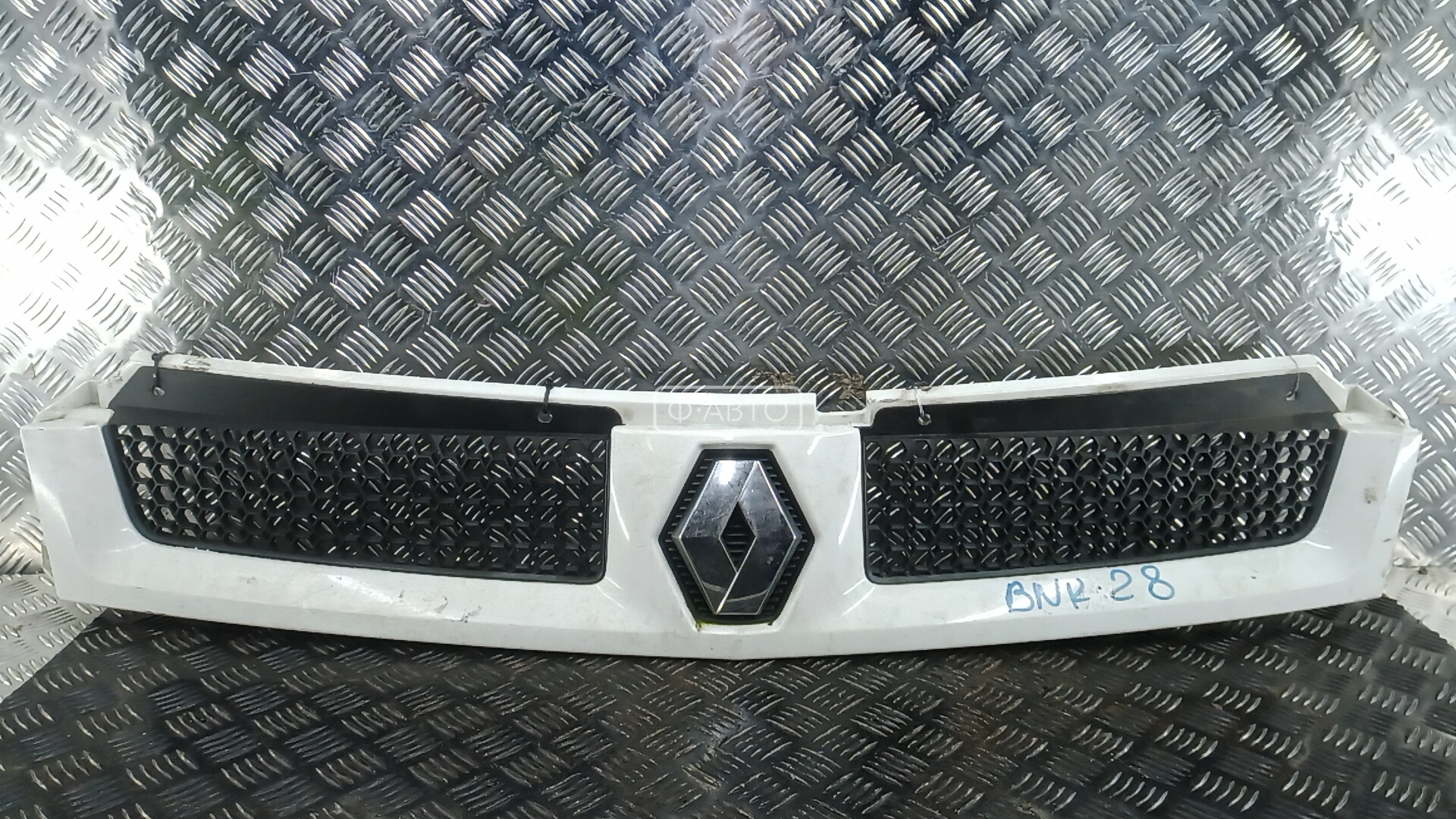 Решетка радиатора