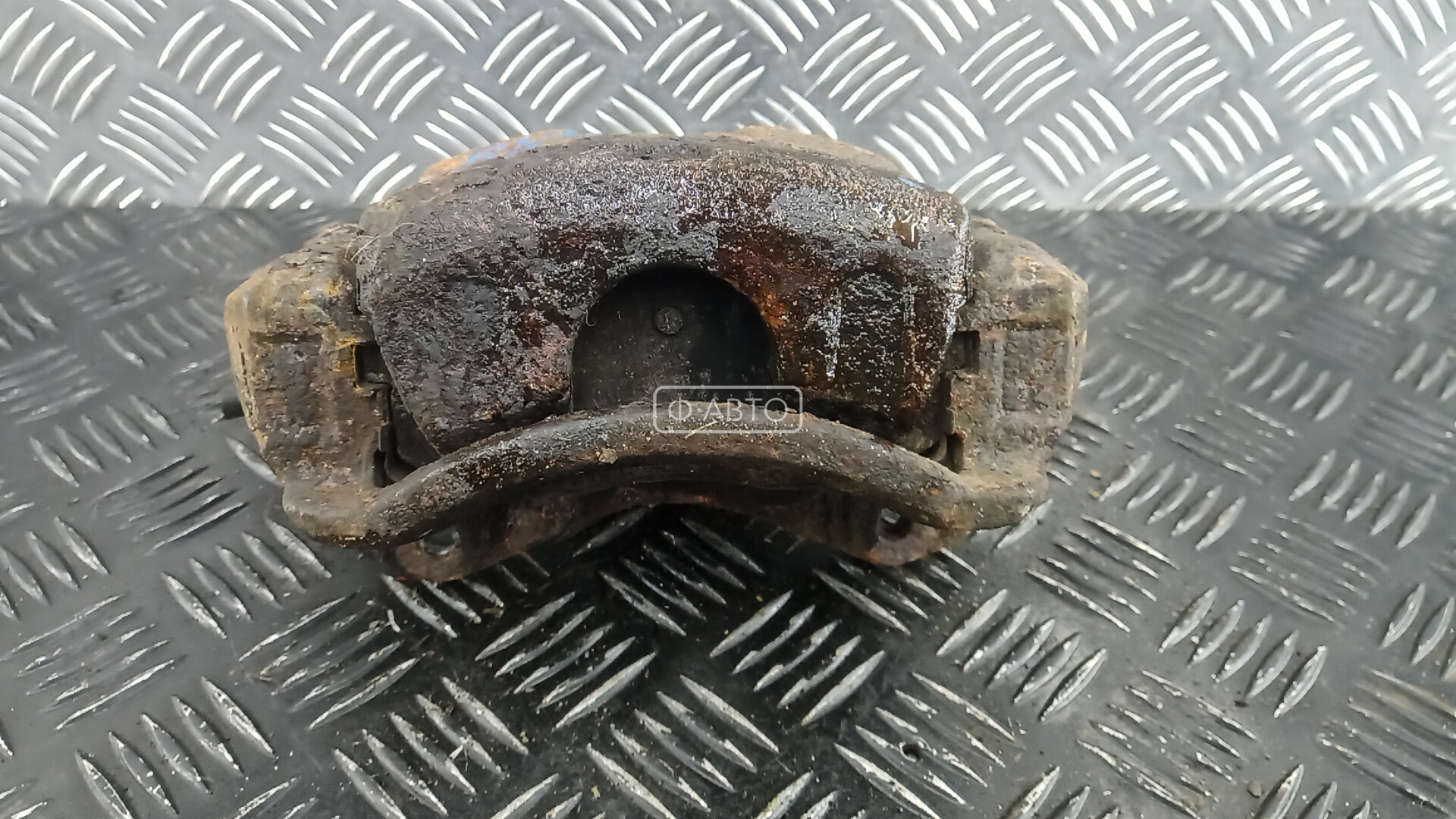 Суппорт тормозной передний правый