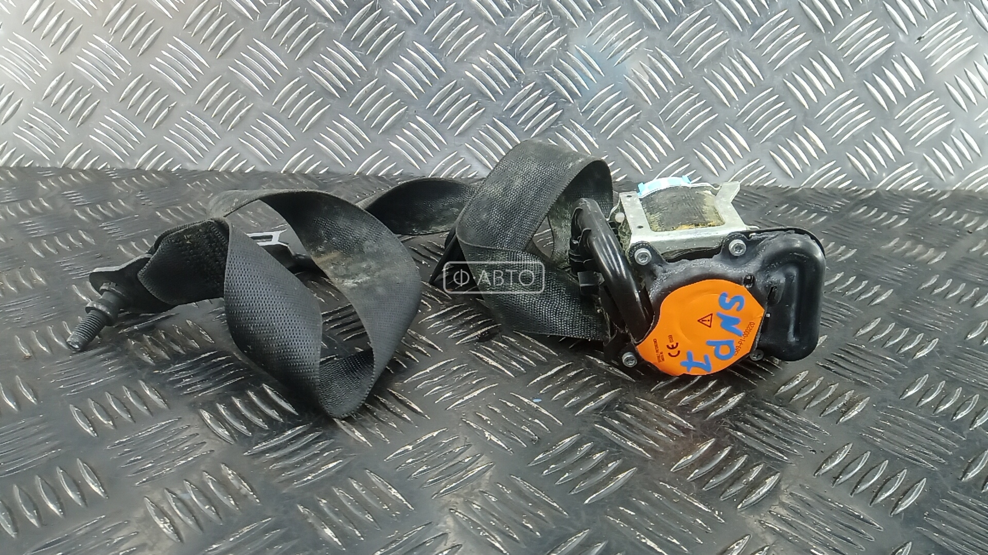 Ремень безопасности с пиропатроном сиденья переднего