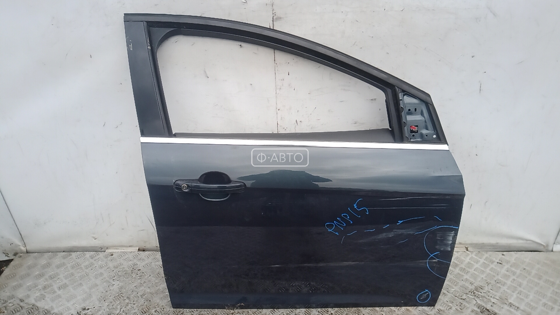 Дверь передняя правая