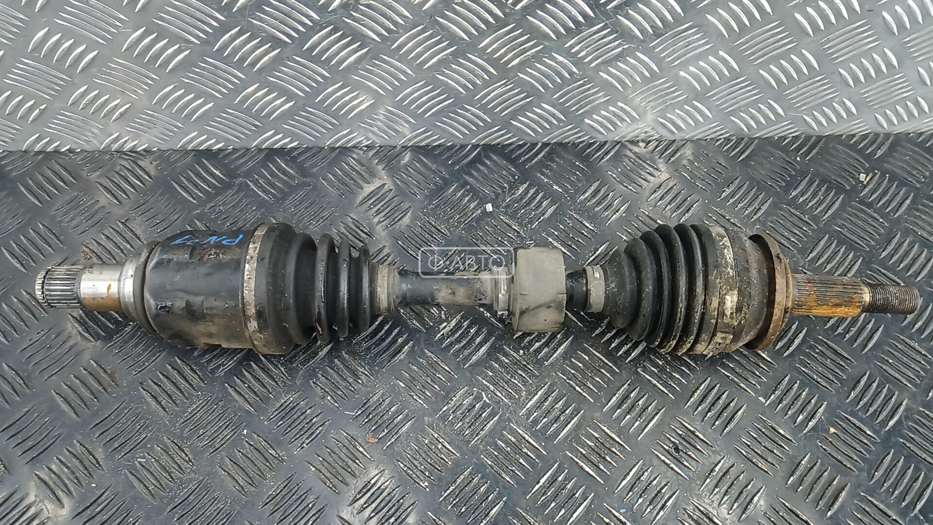 Привод передний левый