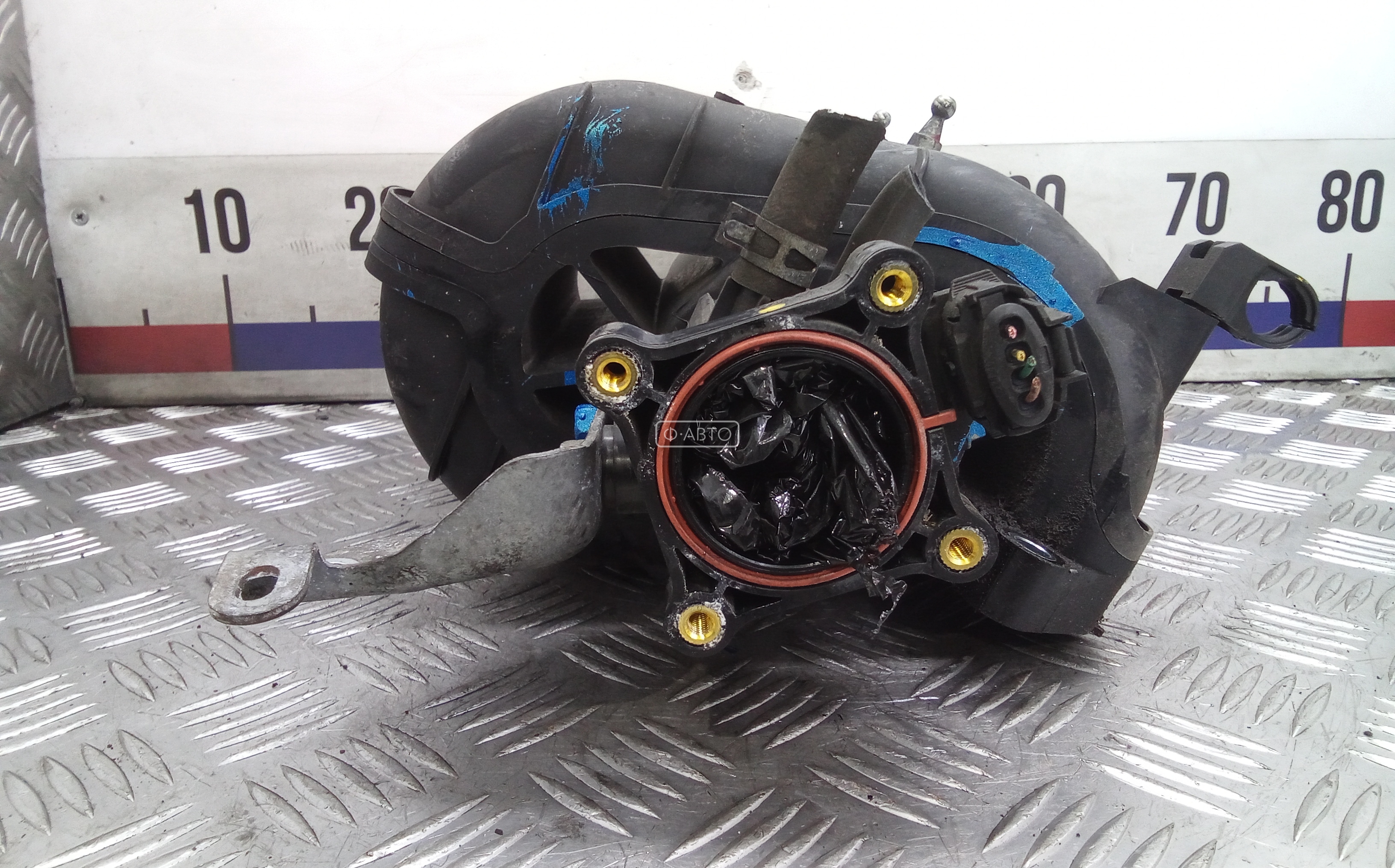 Впускной коллектор бензиновый