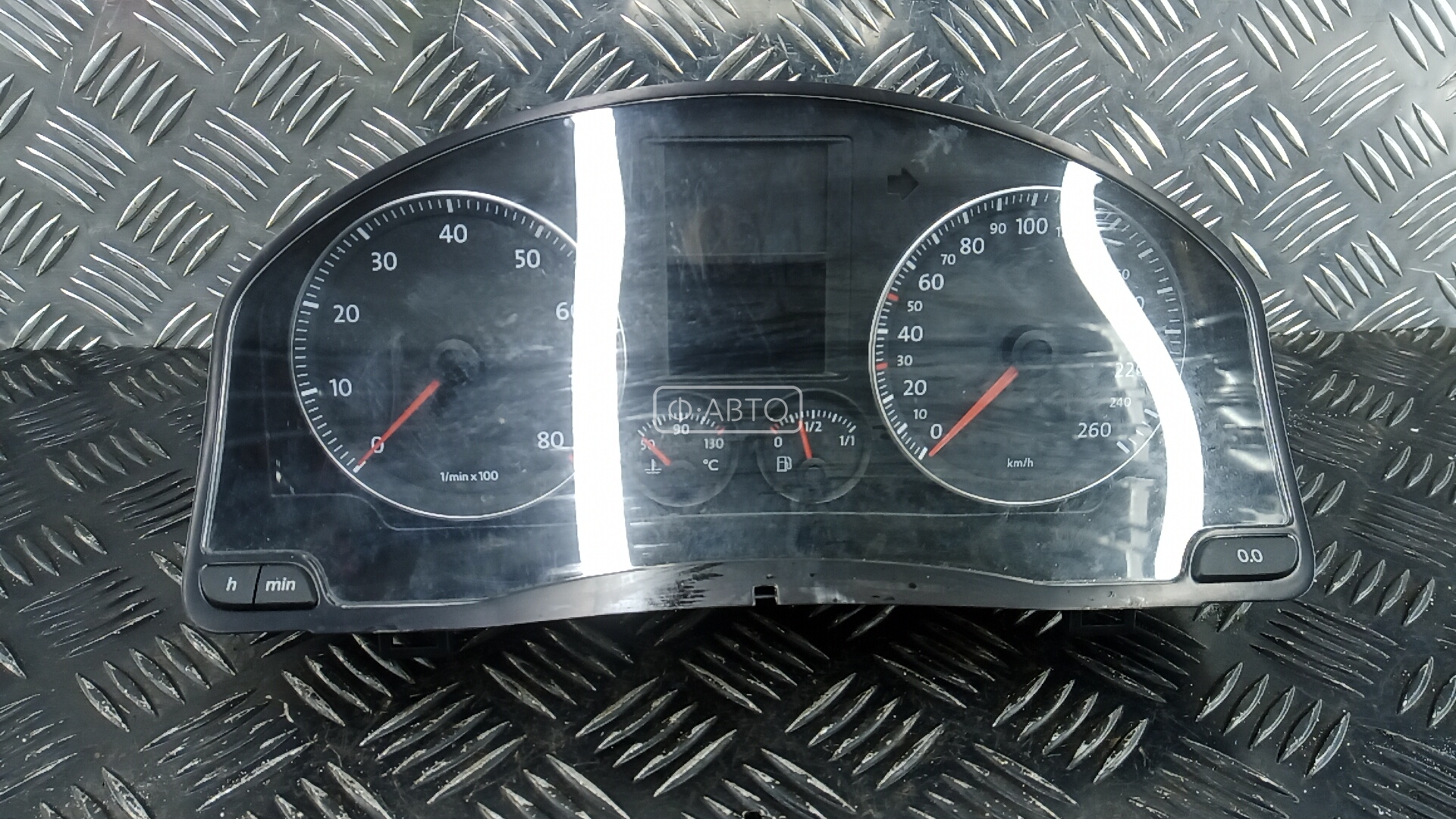 Щиток приборов