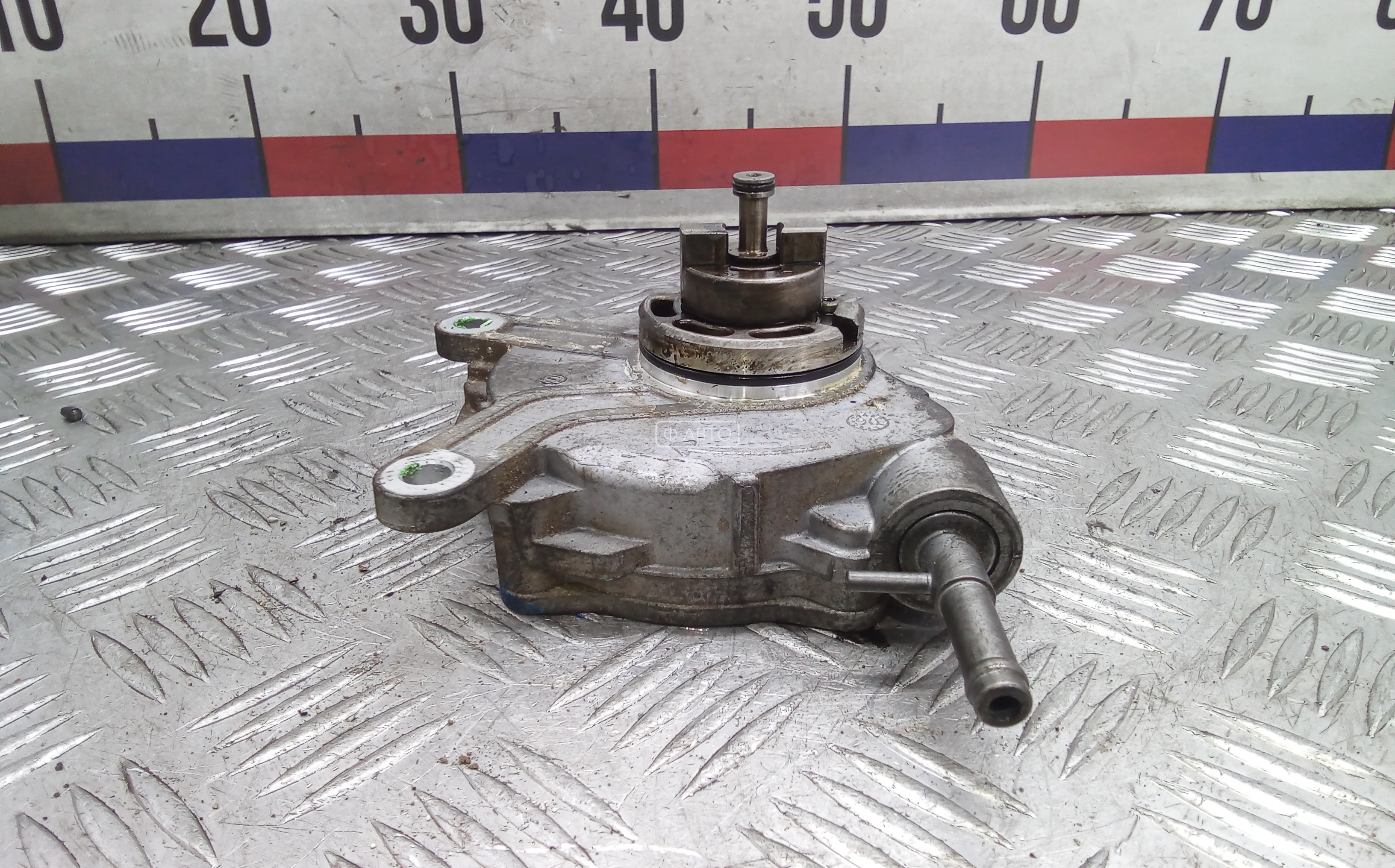 Насос вакуумный