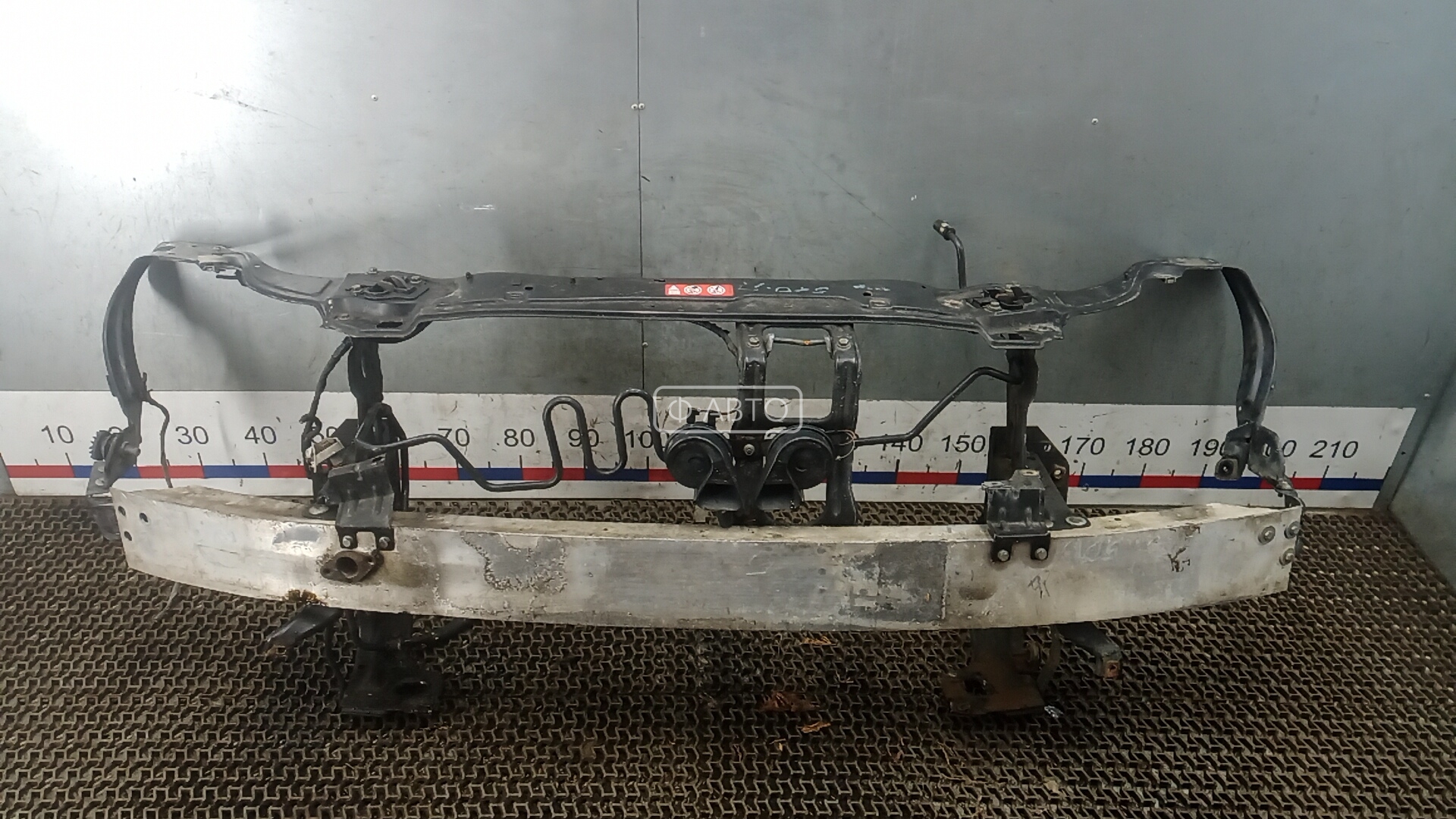 Передняя панель крепления облицовки (телевизор)