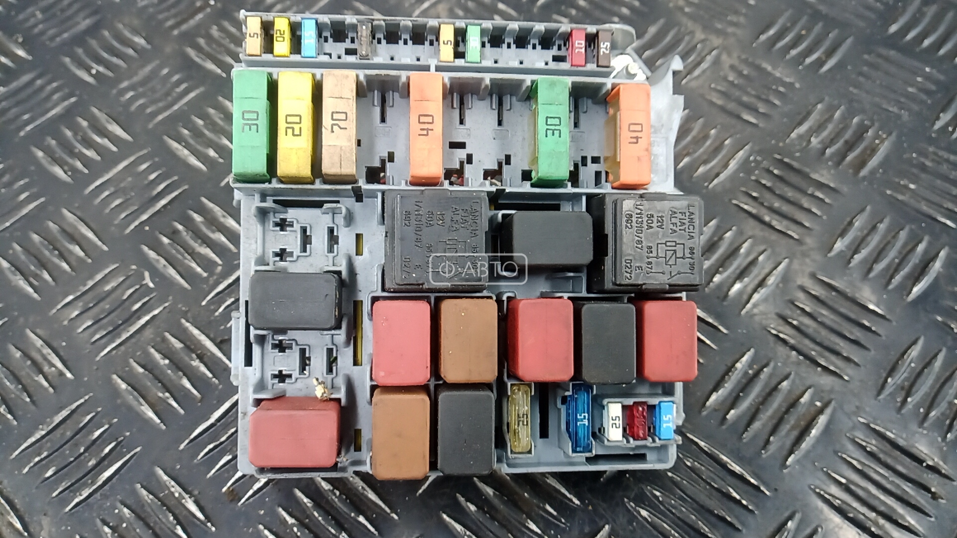 Блок предохранителей