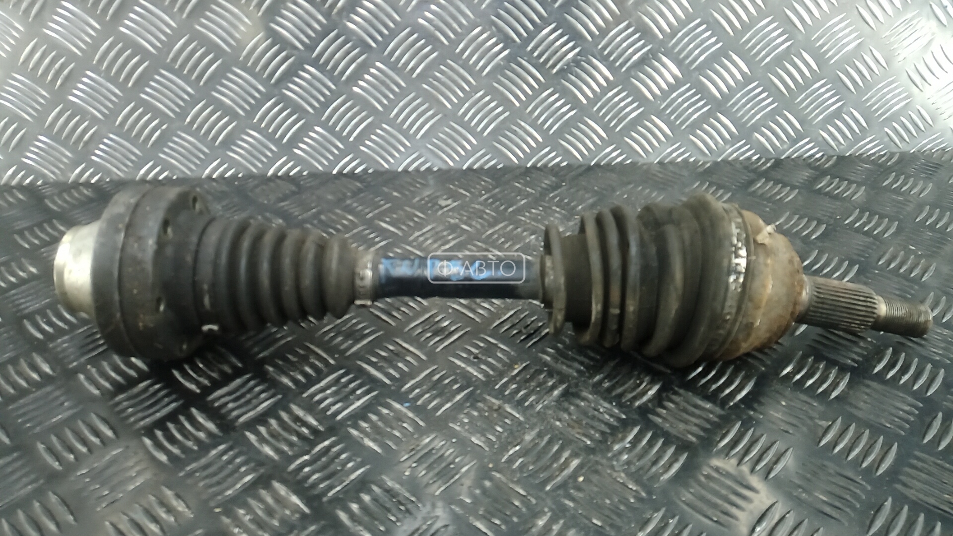 Привод передний левый