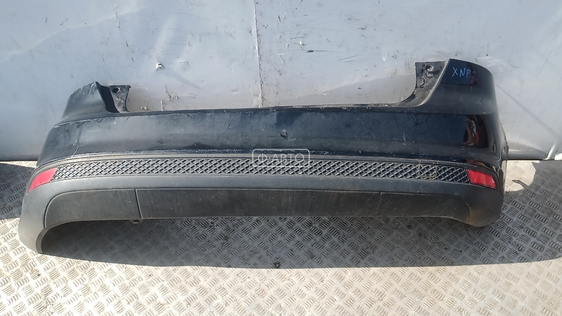 Бампер задний