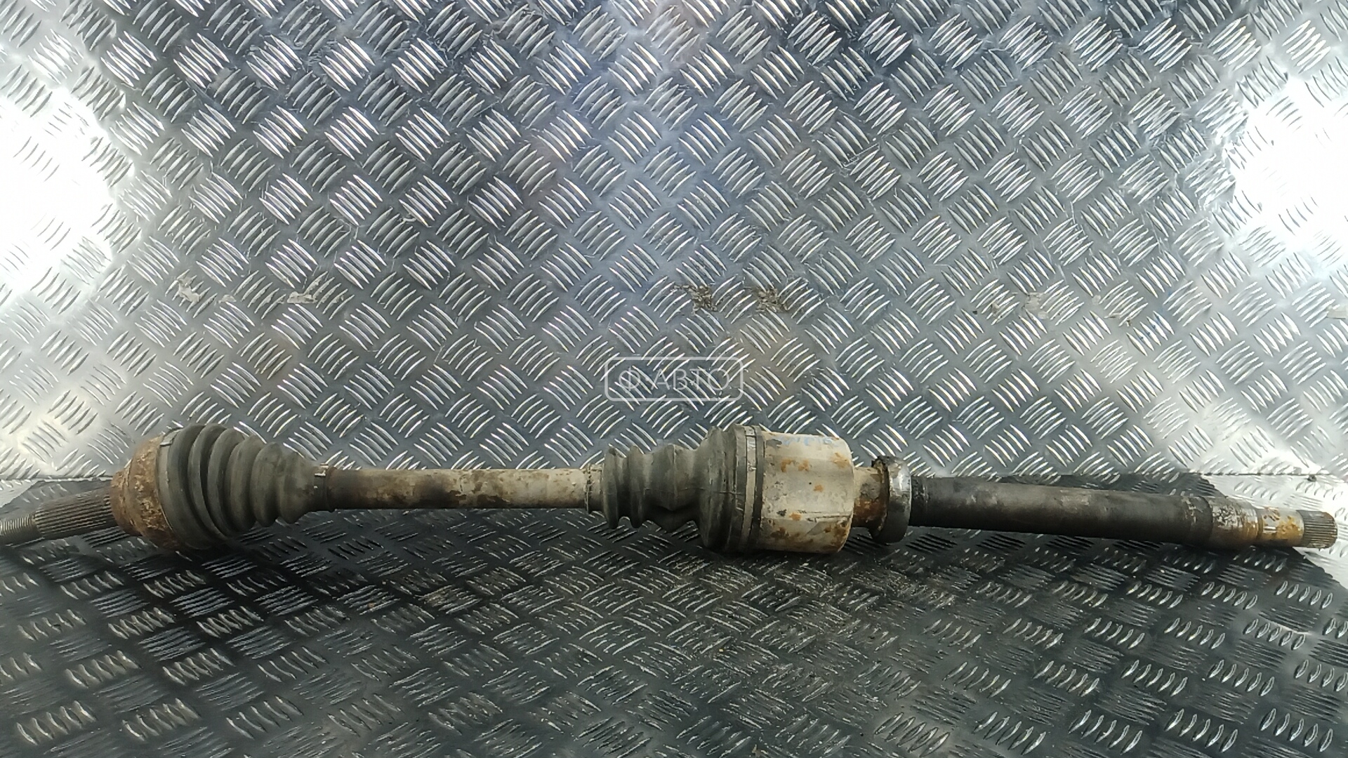 Привод передний правый