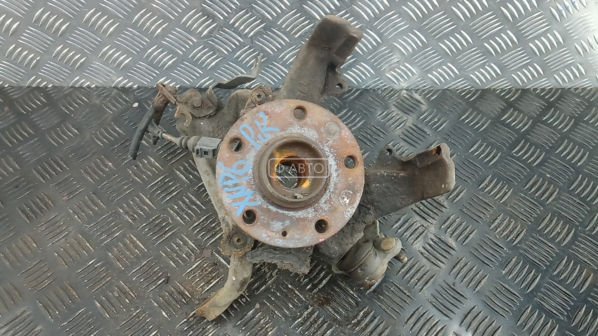 Ступица передняя правая