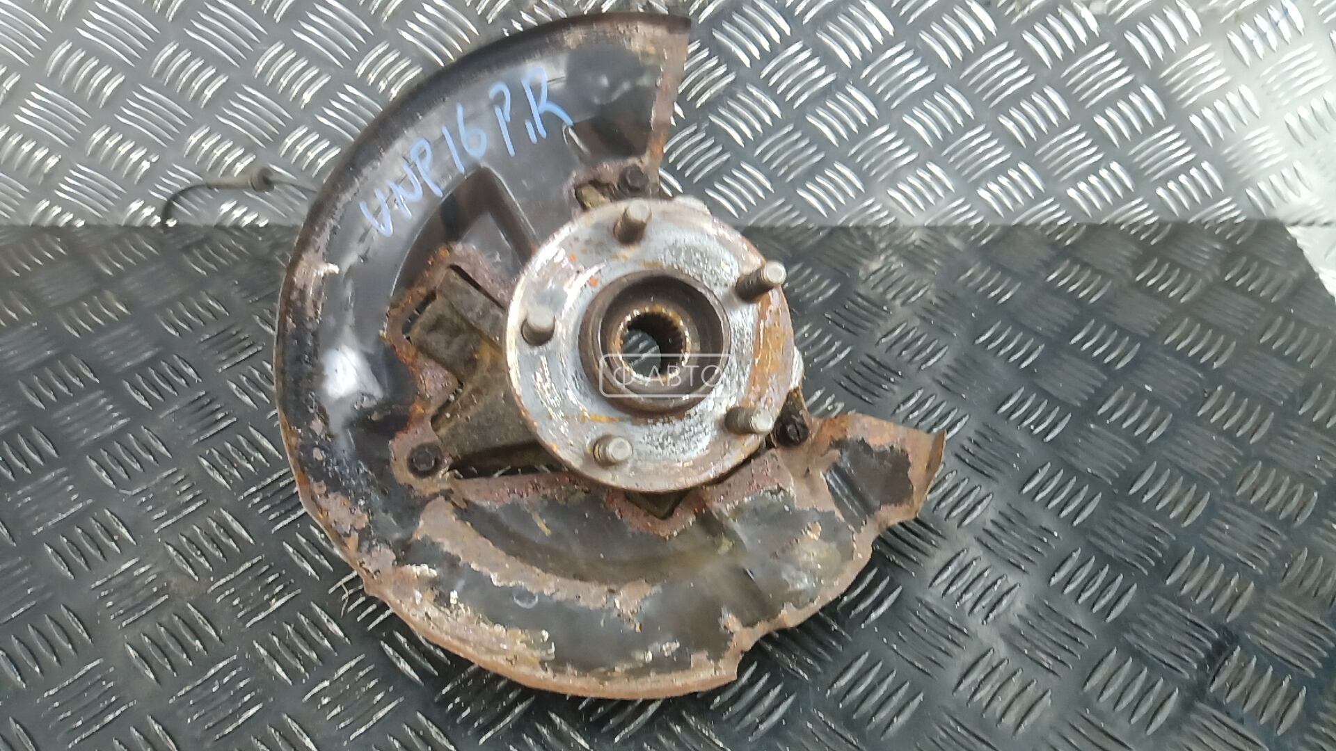 Ступица передняя правая