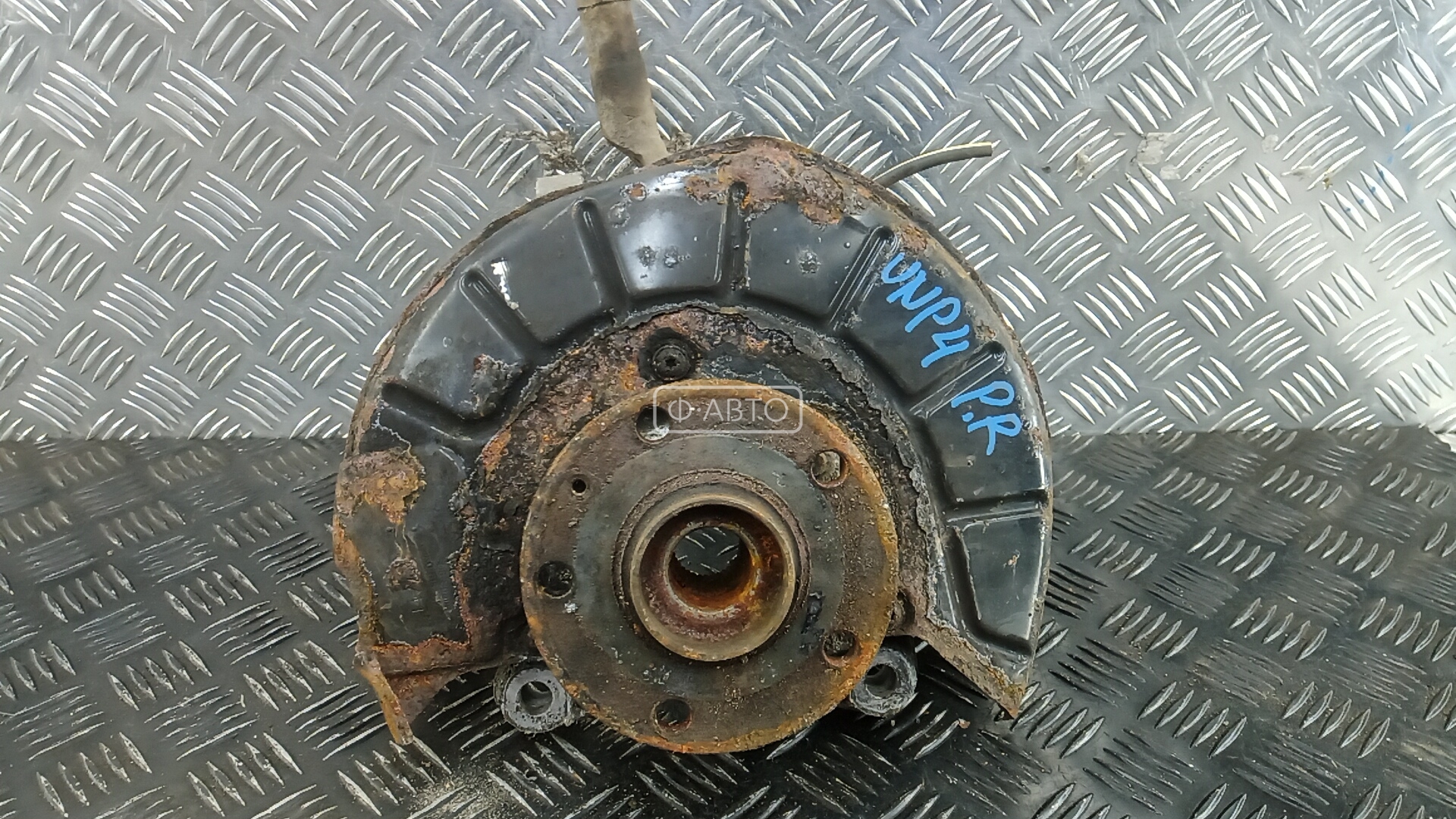 Ступица передняя правая