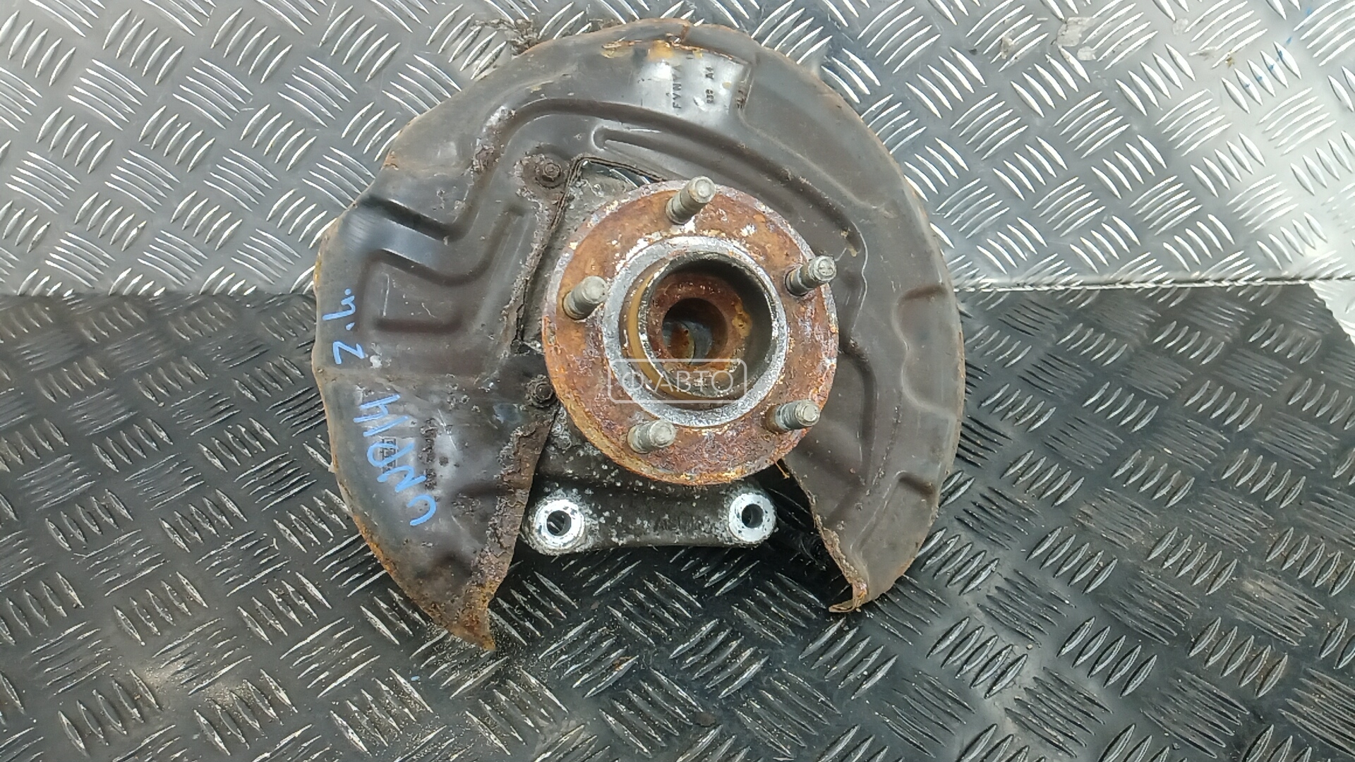 Ступица задняя левая