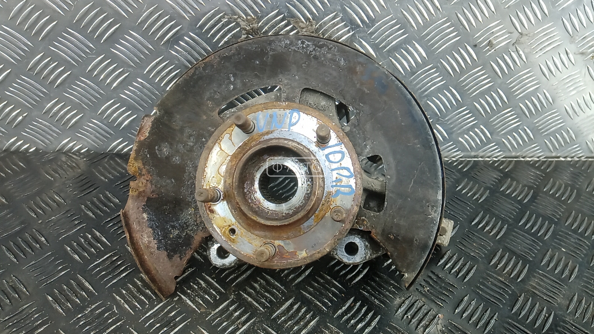 Ступица передняя правая