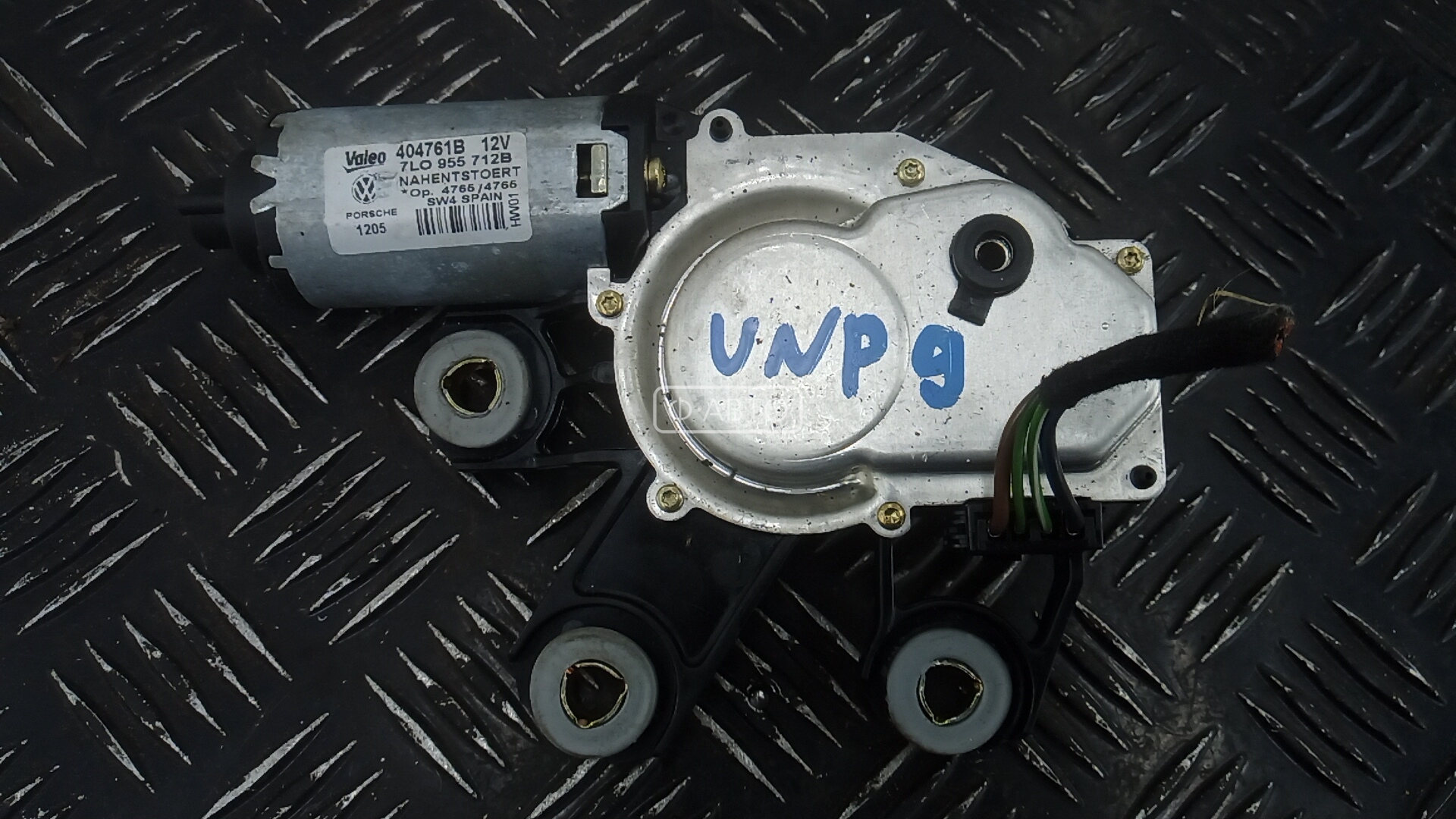 Моторчик стеклоочиcтителя 3-5