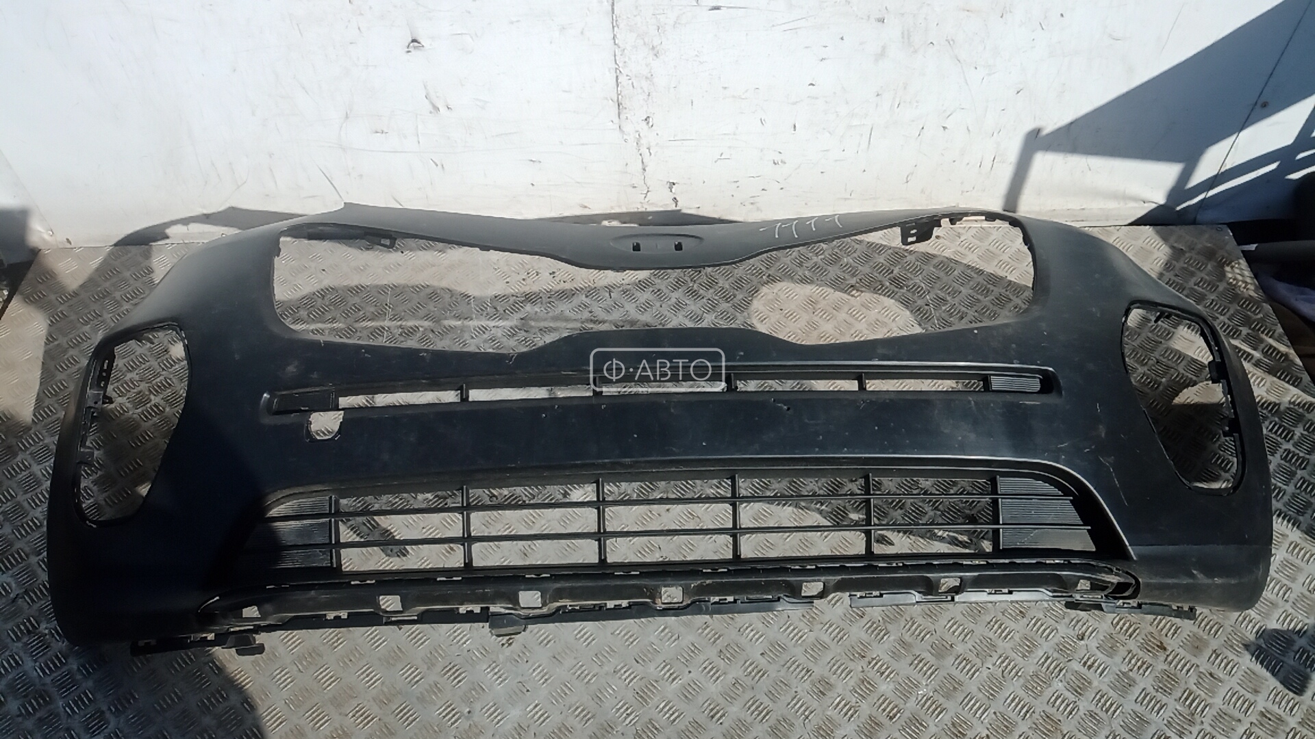 Бампер передний