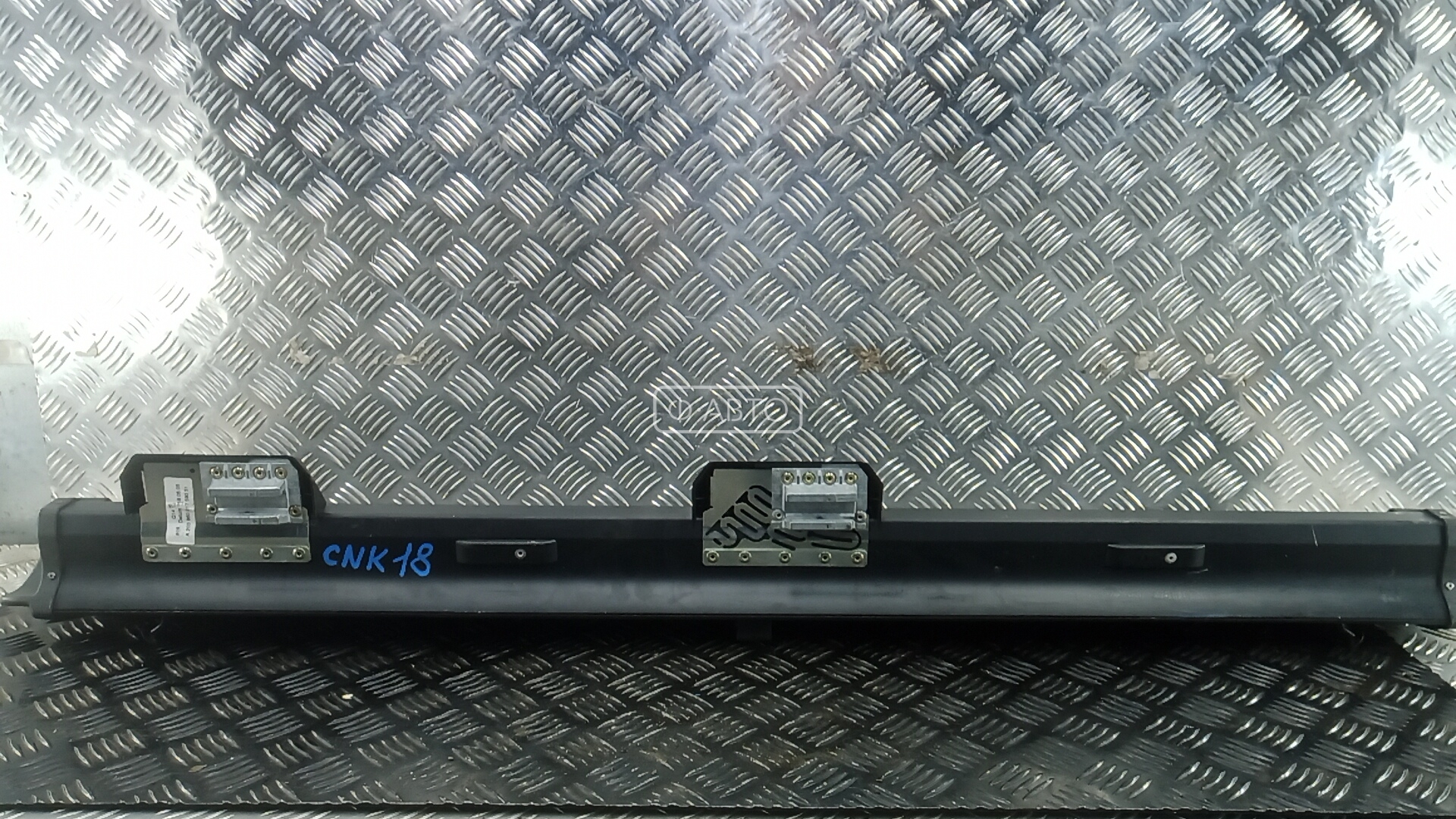 Шторка багажника