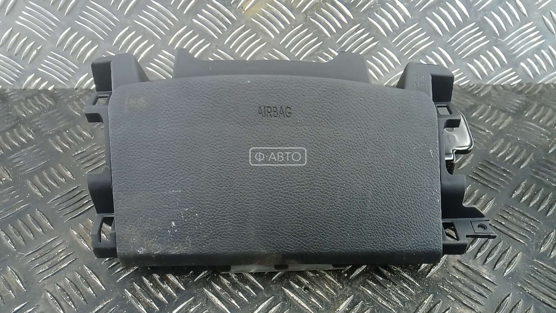 Подушка безопасности пассажира