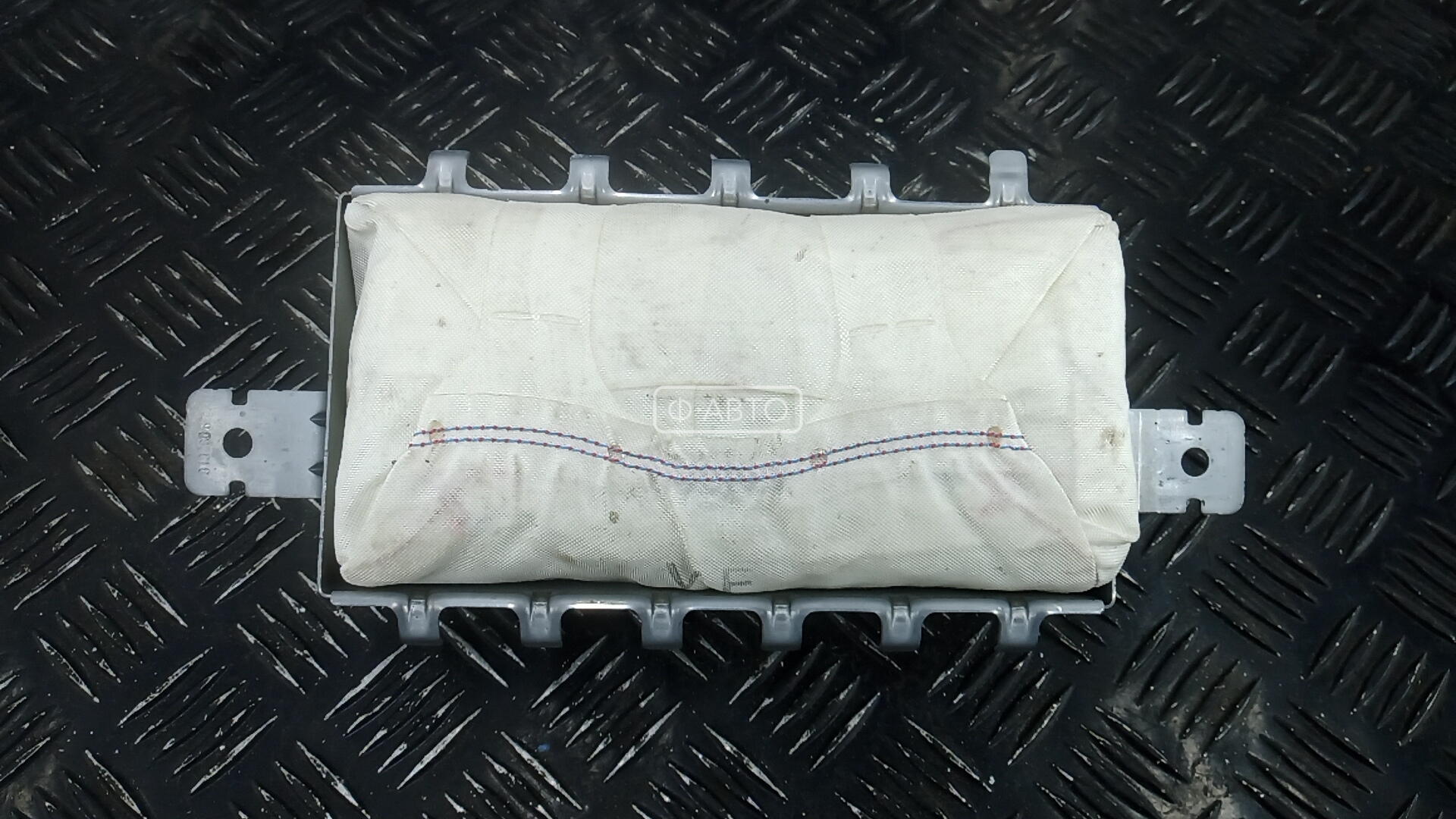 Подушка безопасности пассажира