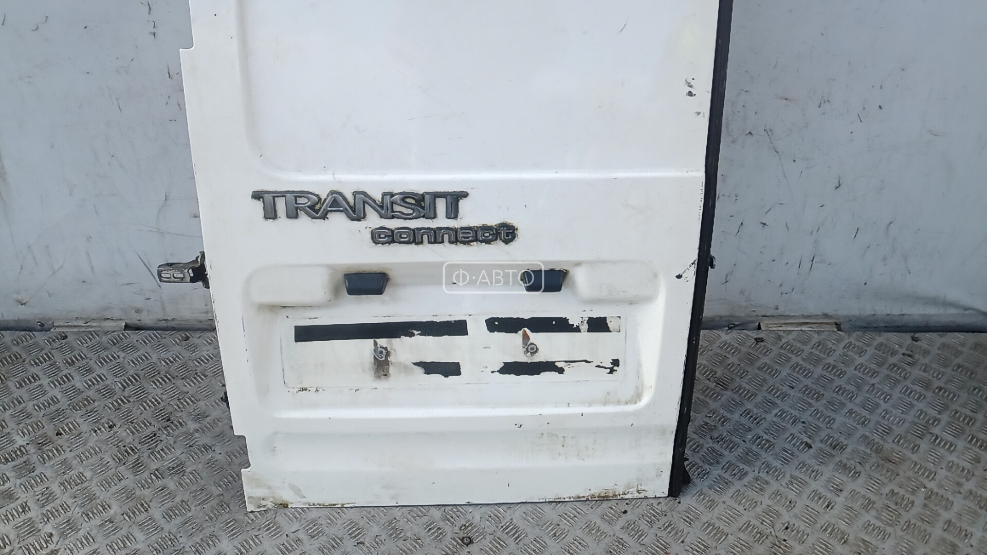 Дверь распашная левая