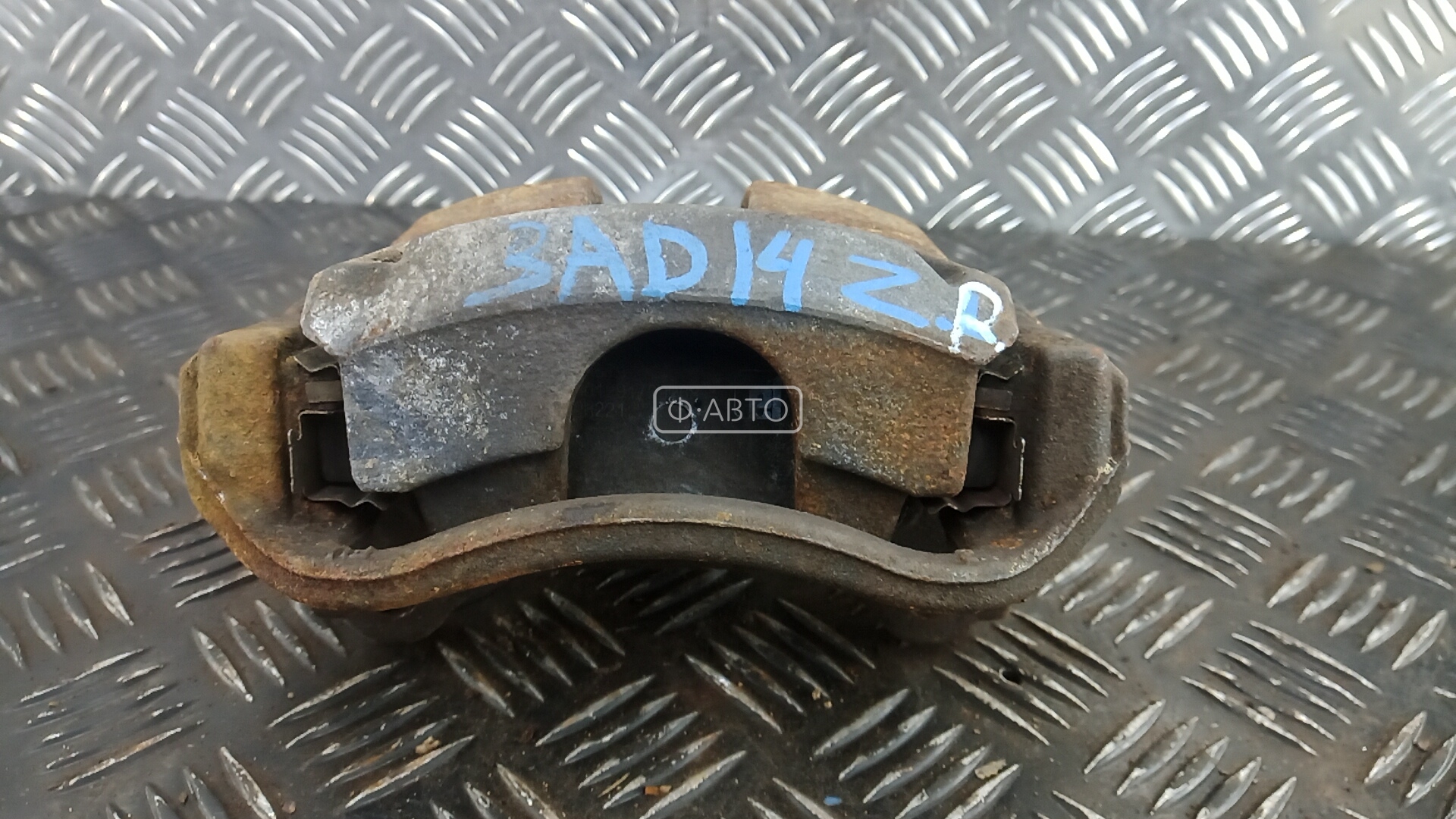 Суппорт тормозной задний правый