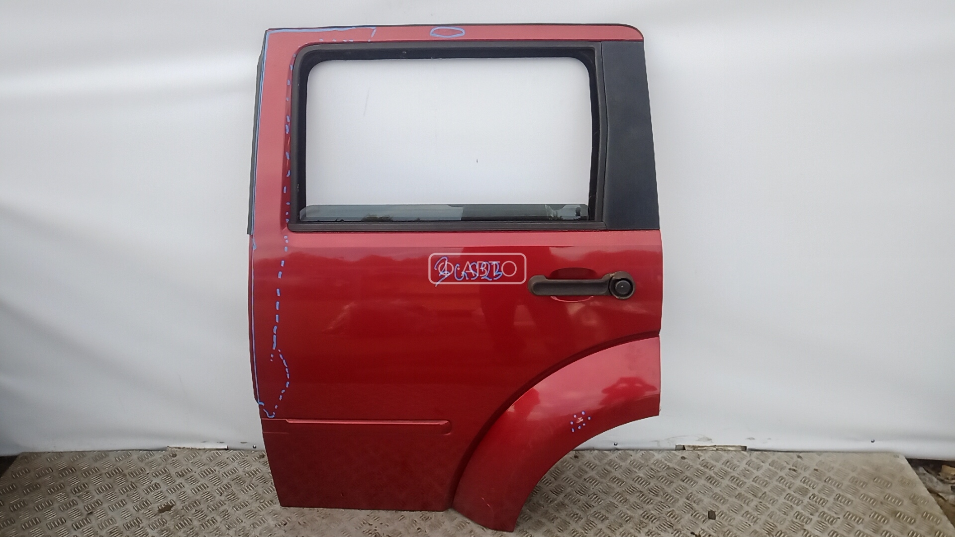 Дверь задняя левая