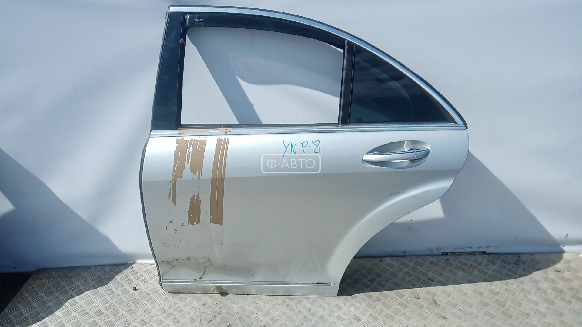 Дверь задняя левая