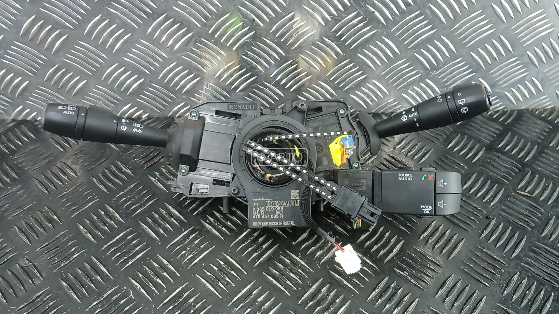 Переключатель поворотов и дворников (стрекоза)