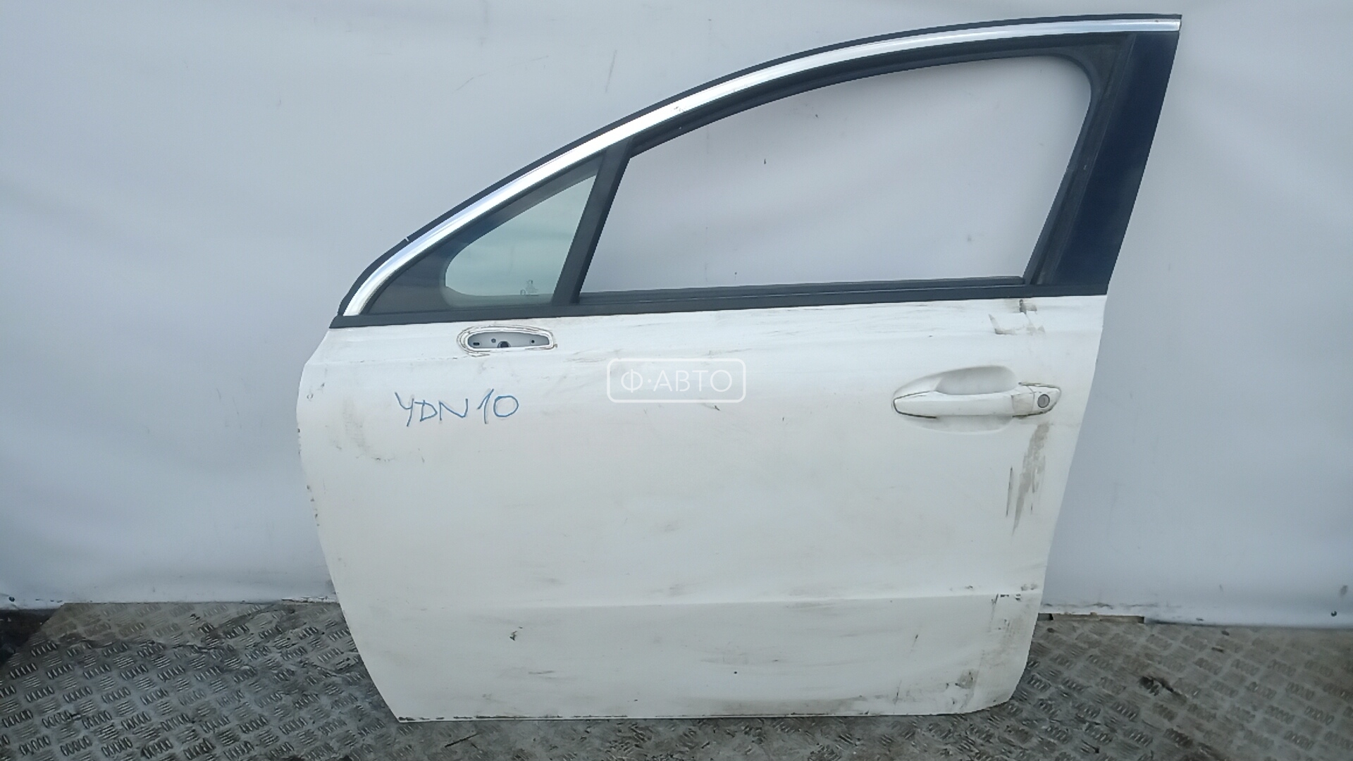 Дверь передняя левая