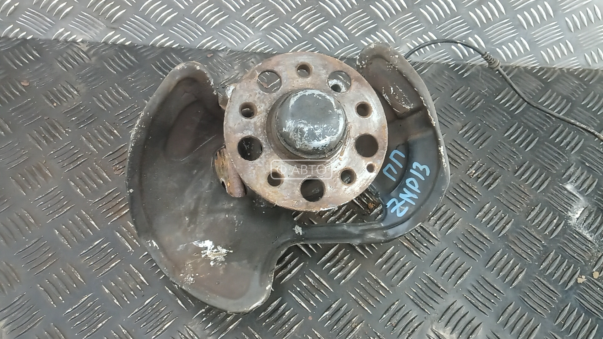 Ступица передняя правая