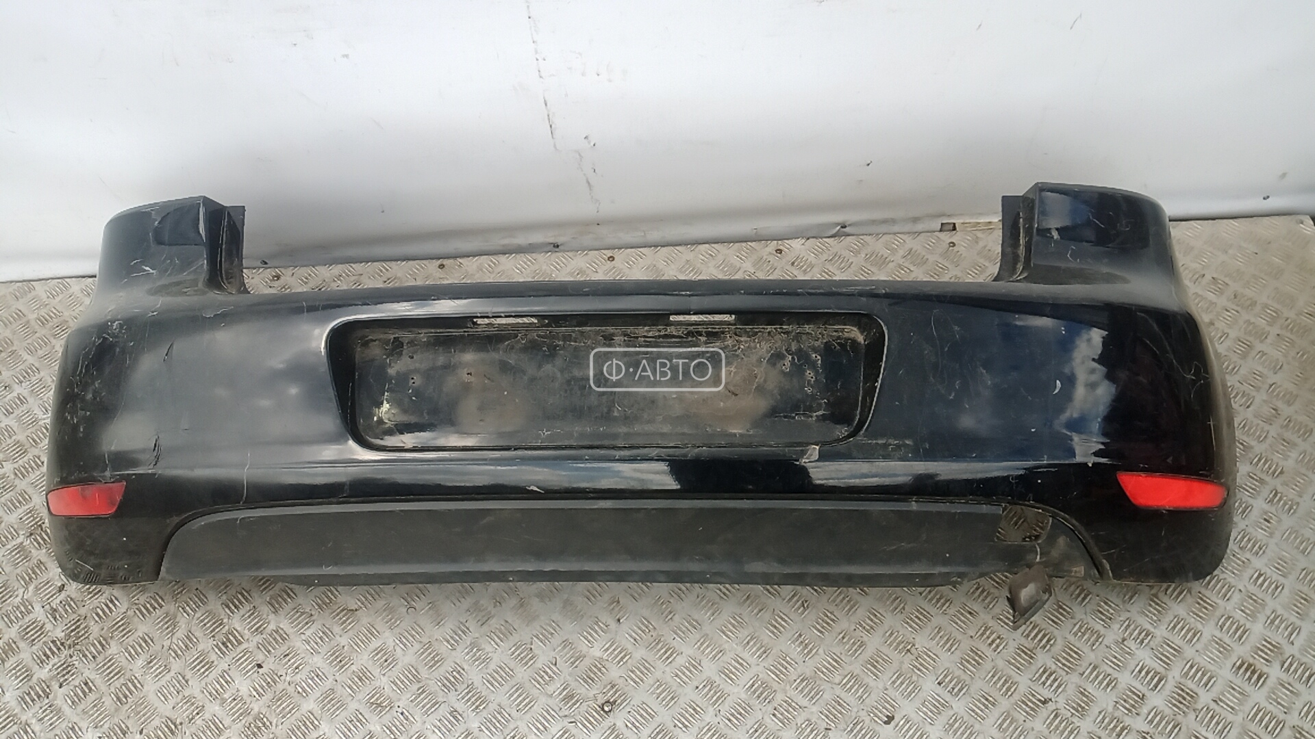 Бампер задний