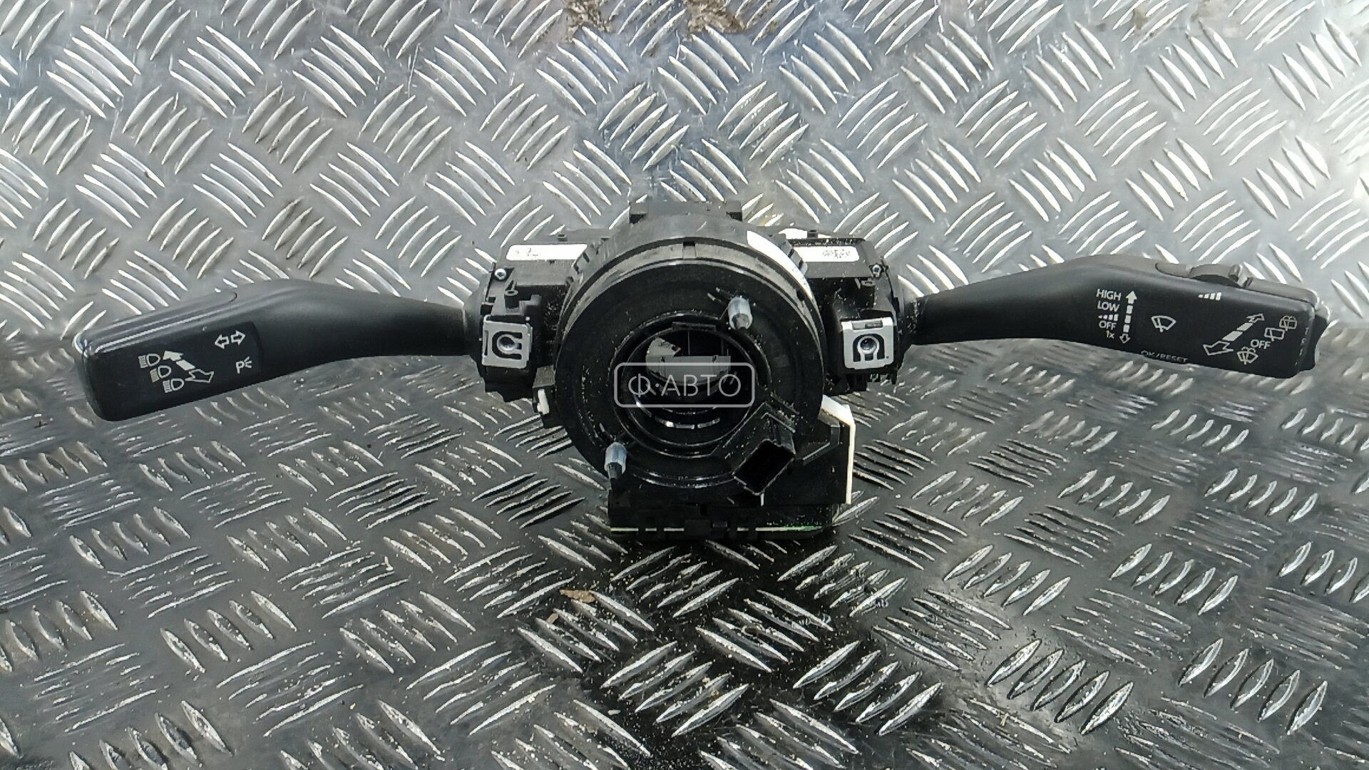 Переключатель поворотов и дворников (стрекоза)