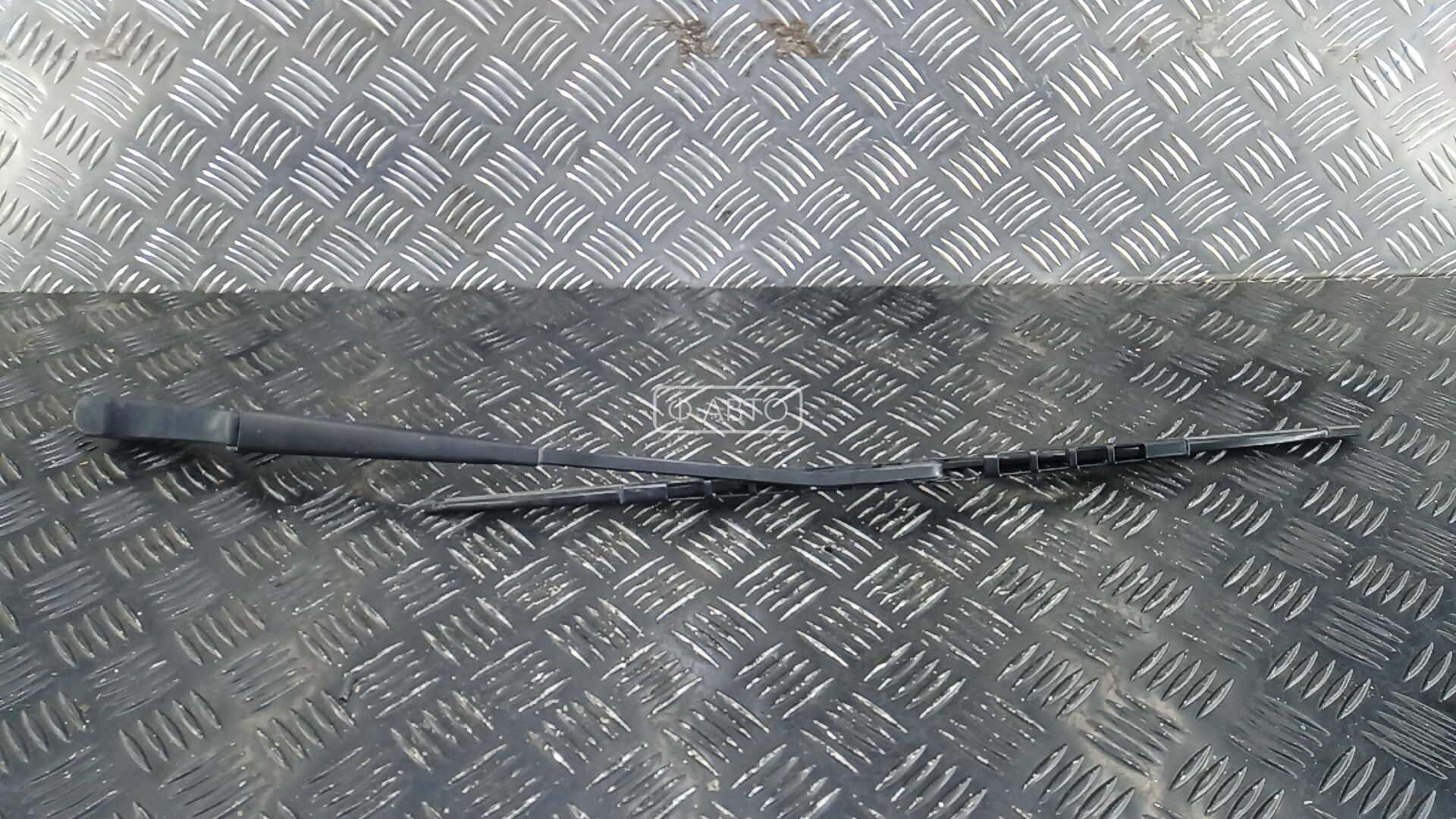 Щеткодержатель лобового стекла