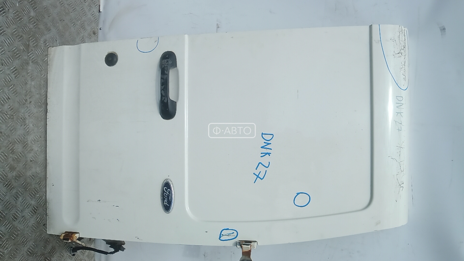 Дверь распашная правая