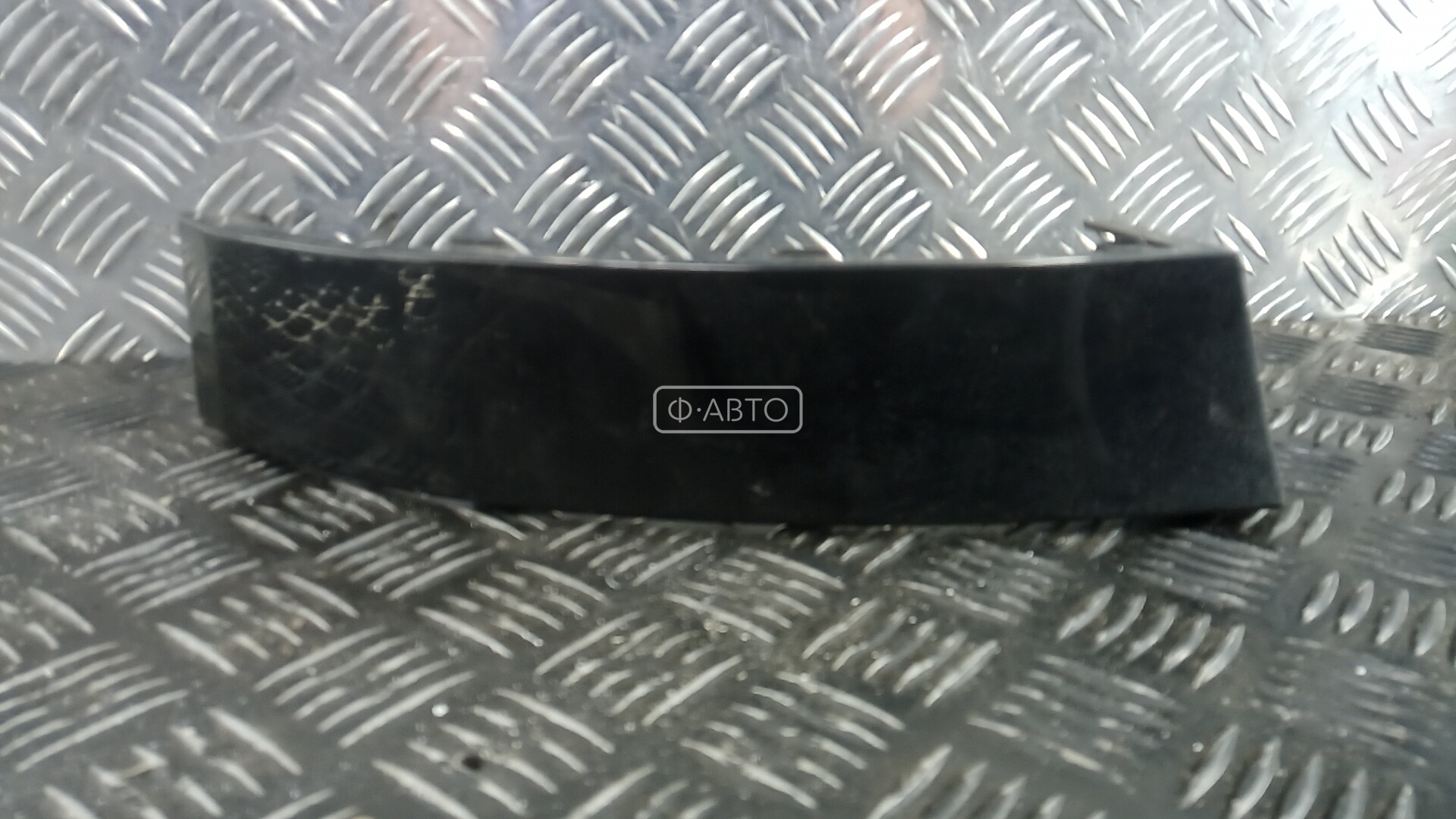 Ус под фонарь левый