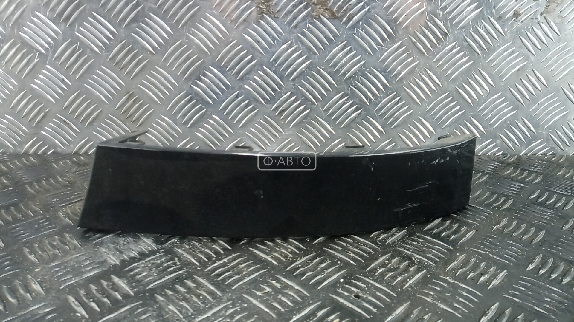 Ус под фонарь правый