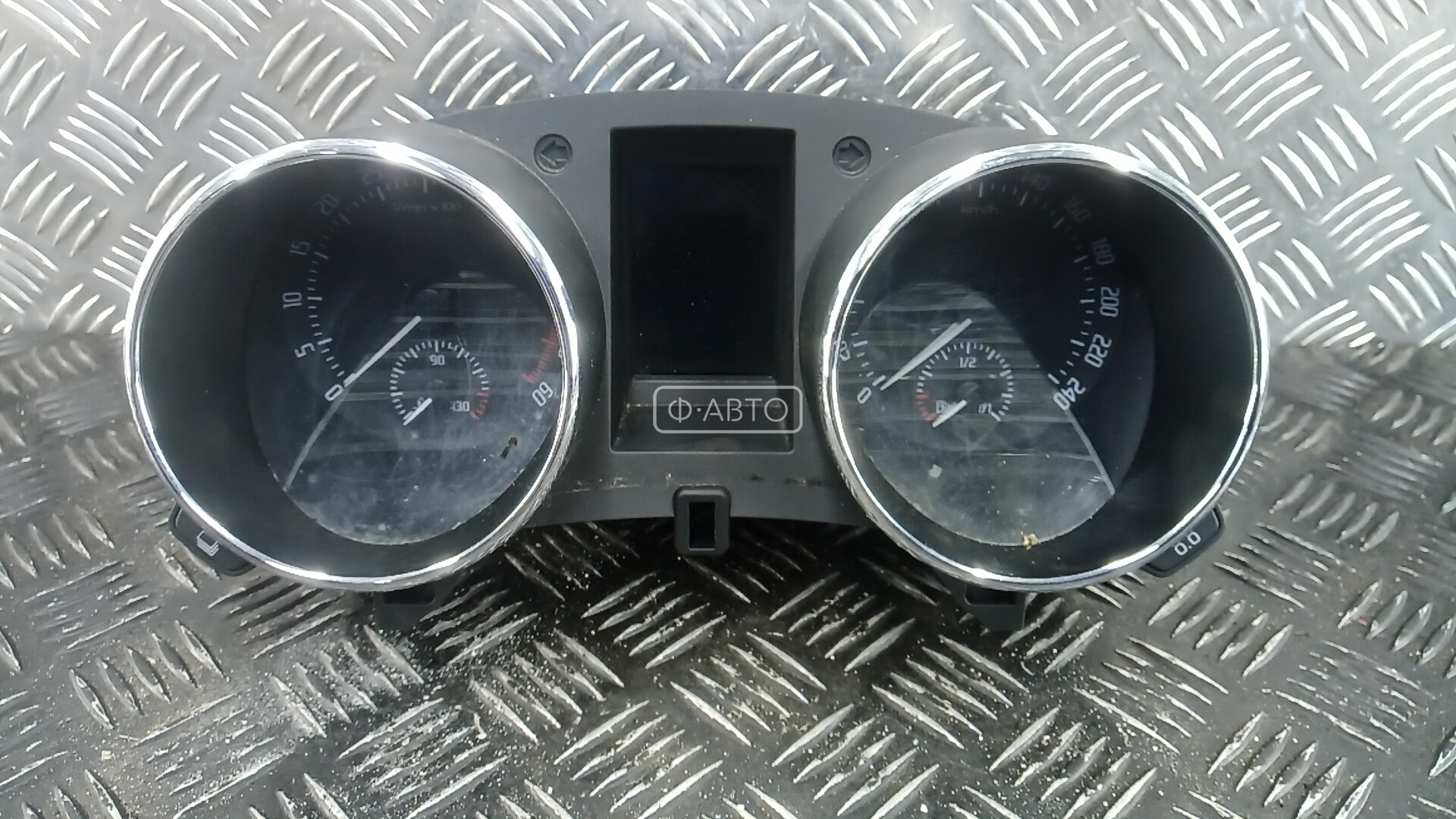 Щиток приборов