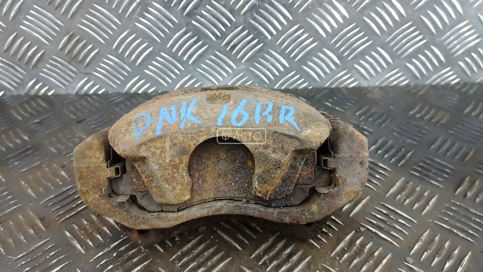 Суппорт тормозной передний правый