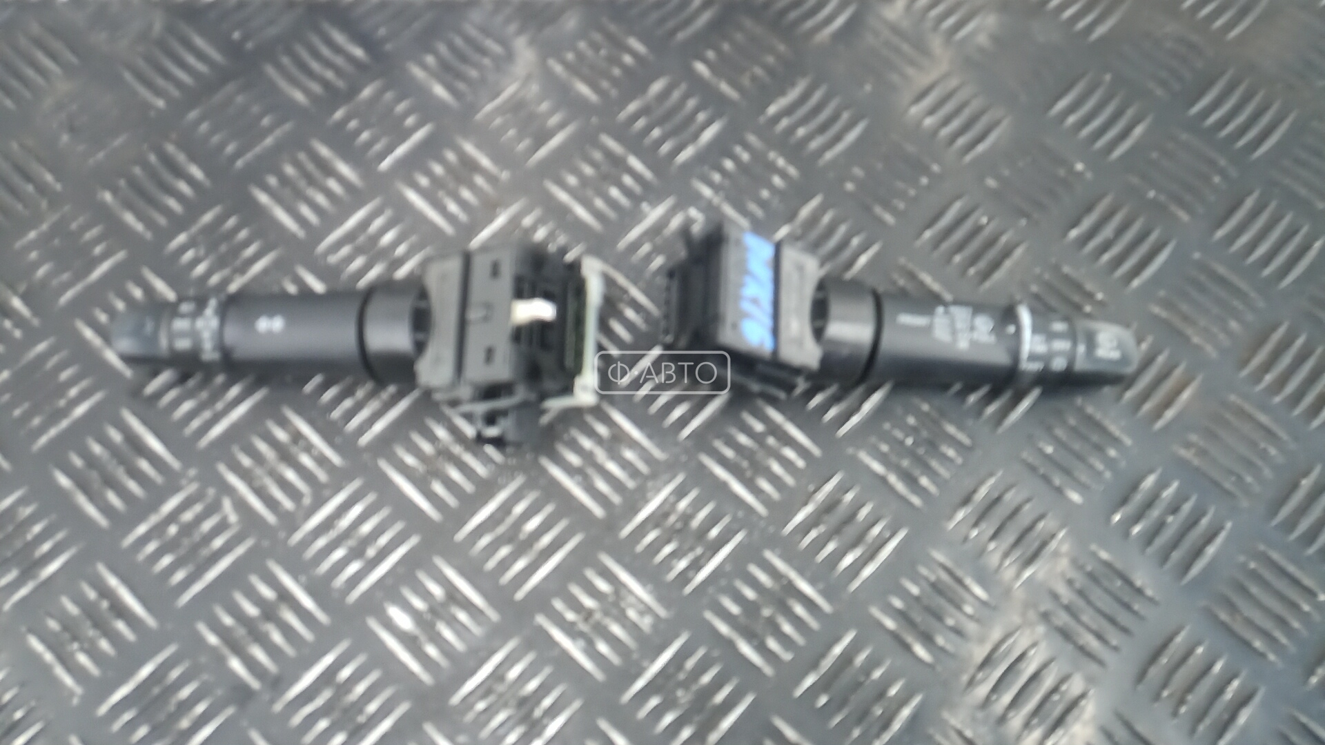 Переключатель поворотов и дворников (стрекоза)