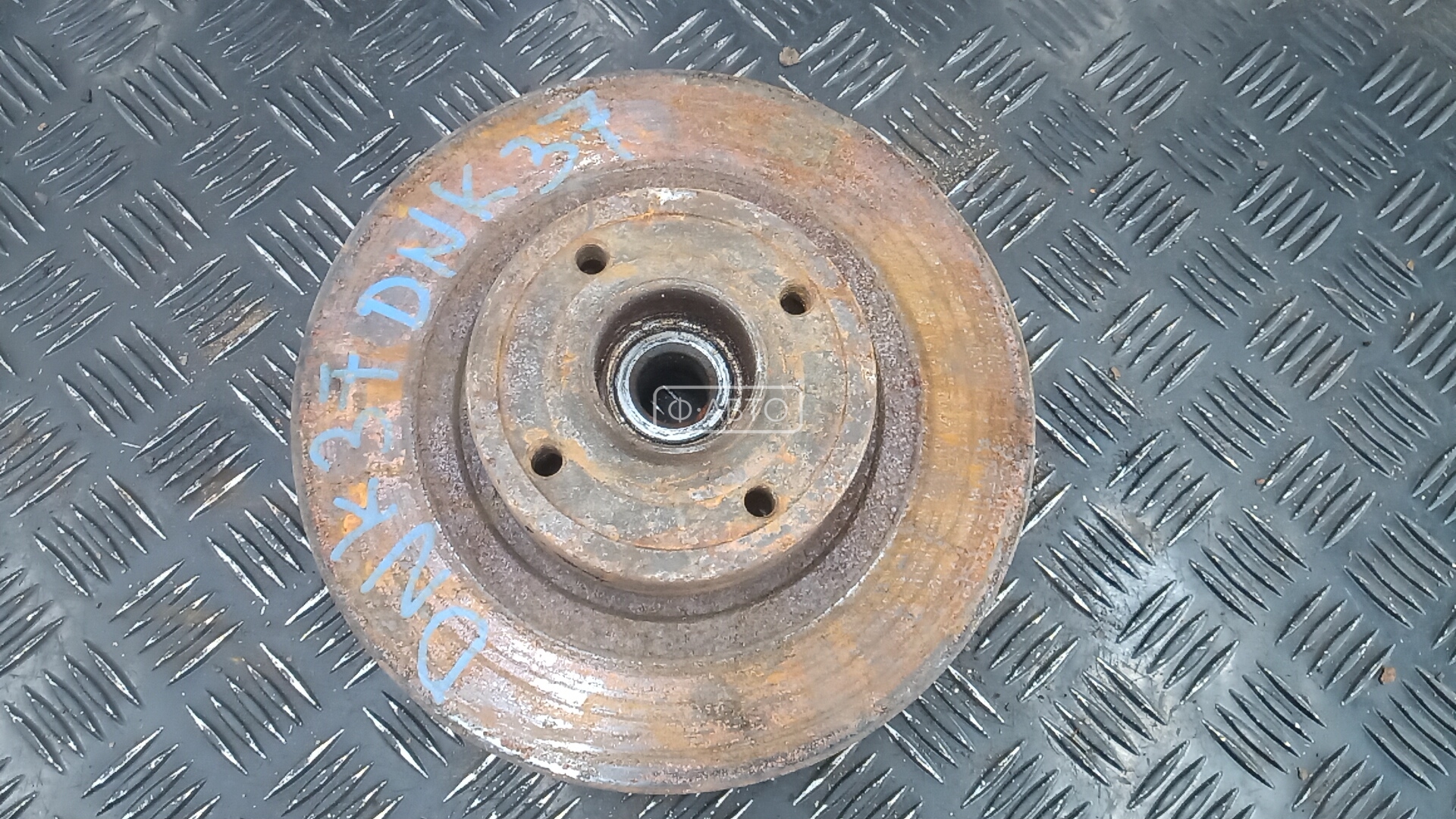 Ступица задняя левая