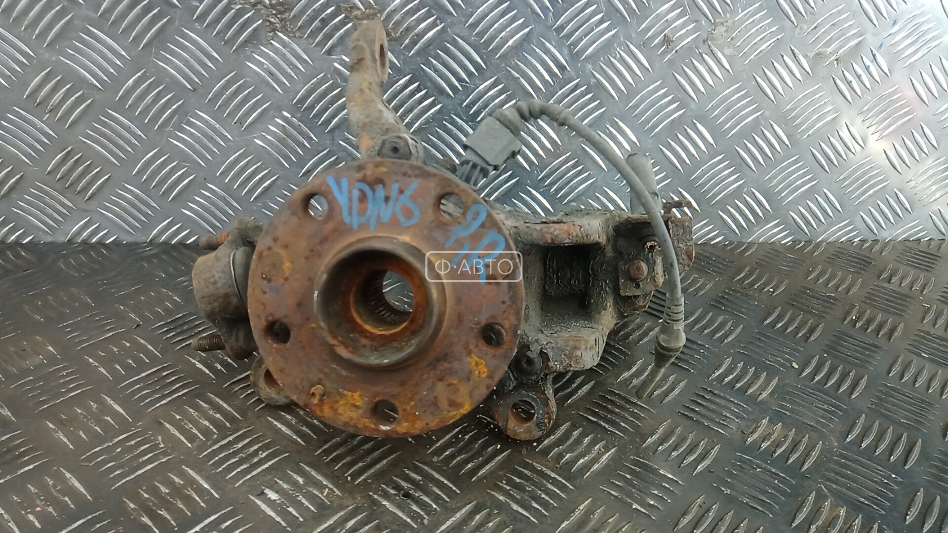 Ступица передняя правая